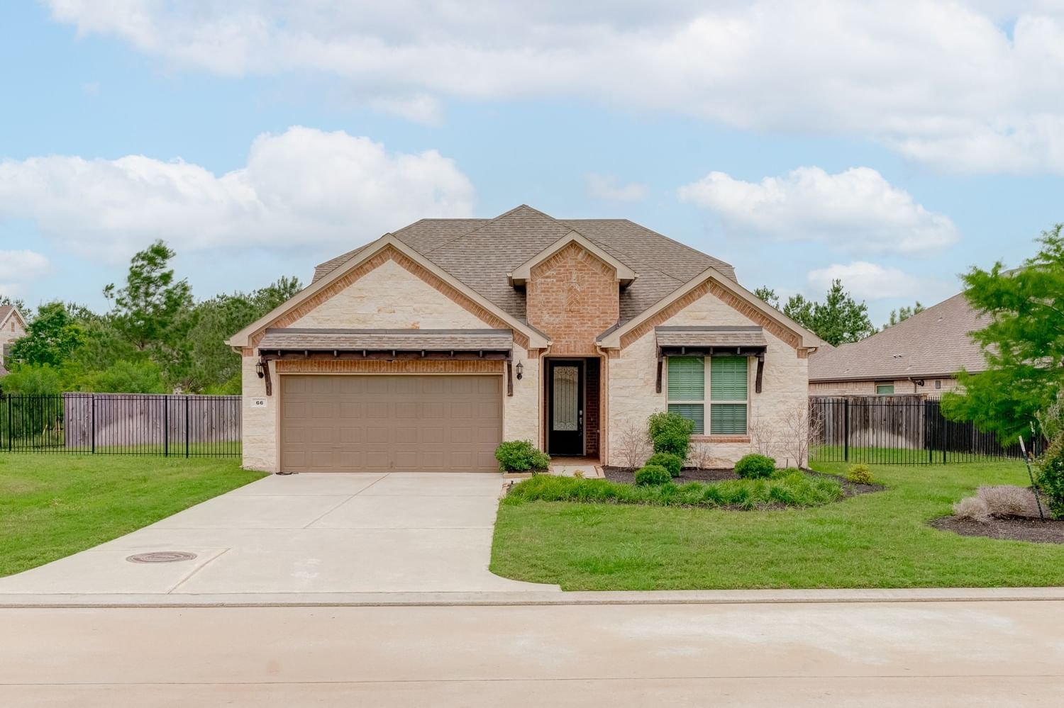 Real estate property located at 66 Pioneer Canyon, Harris, Woodlands Creekside Park West Se, Tomball, TX, US
