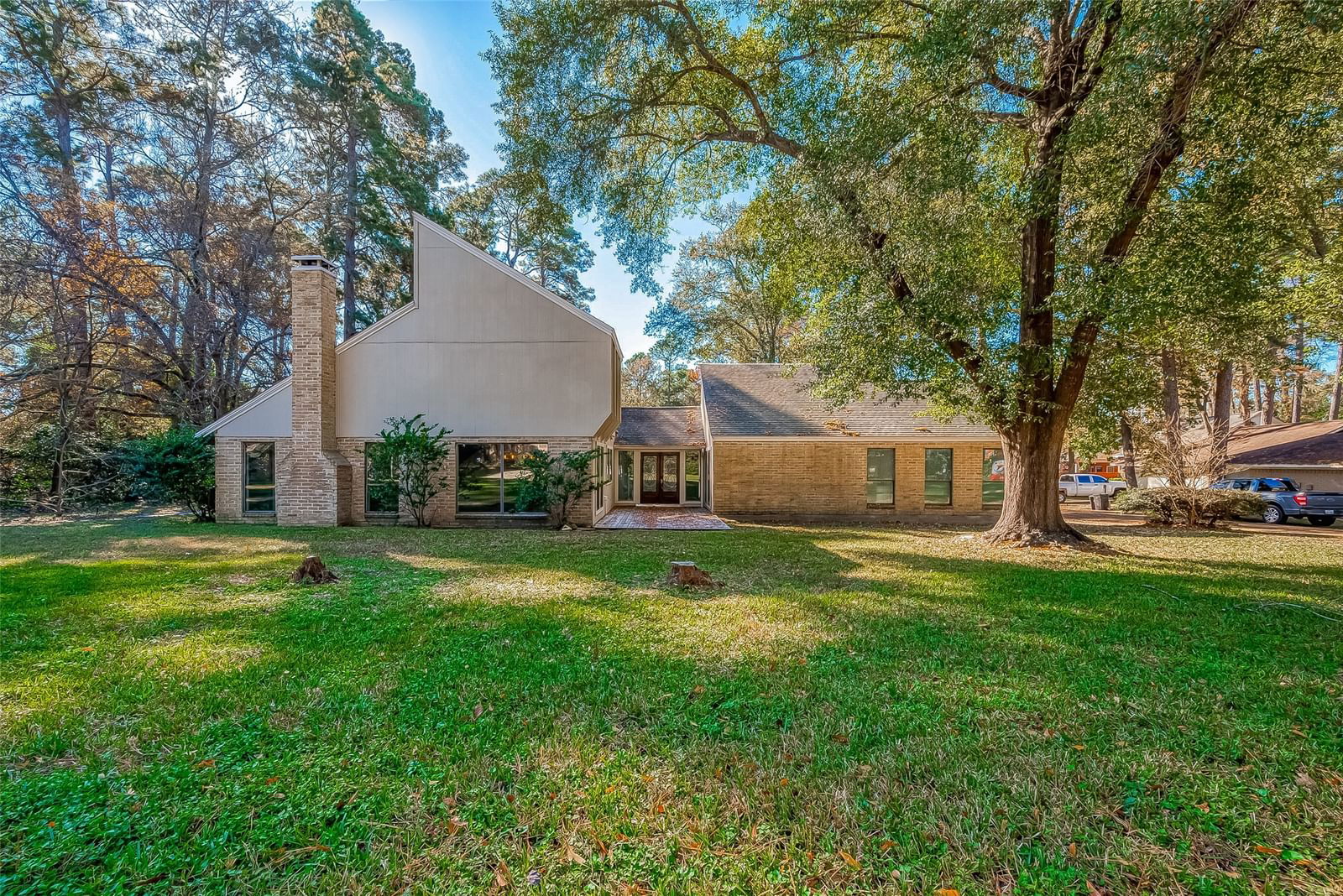 Real estate property located at 129 Springs Edge Drive, Montgomery, April Sound, Montgomery, TX, US