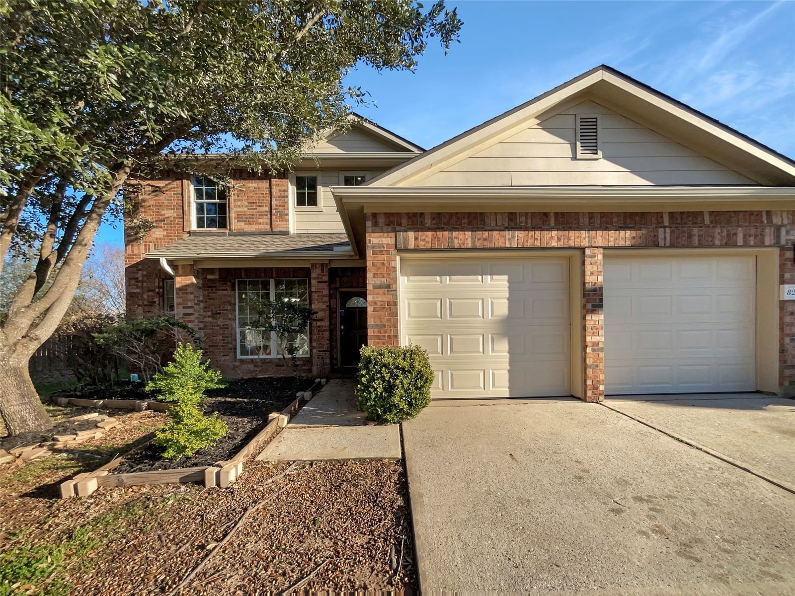 Real estate property located at 8207 Hayden Cove, Harris, Miramar Lake Sec 01, Tomball, TX, US