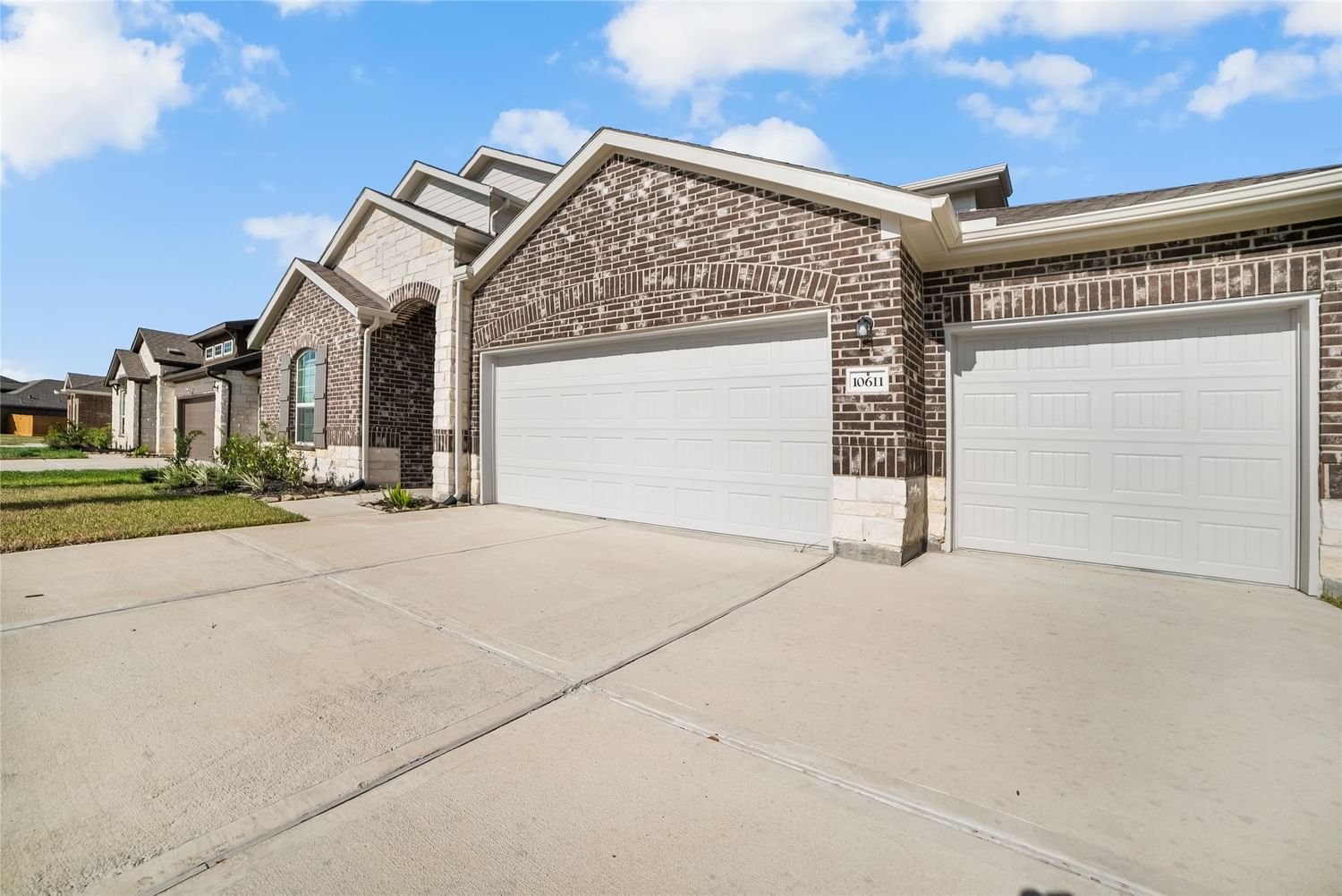 Real estate property located at 10611 Juniper Branch, Brazoria, Rosharon, TX, US