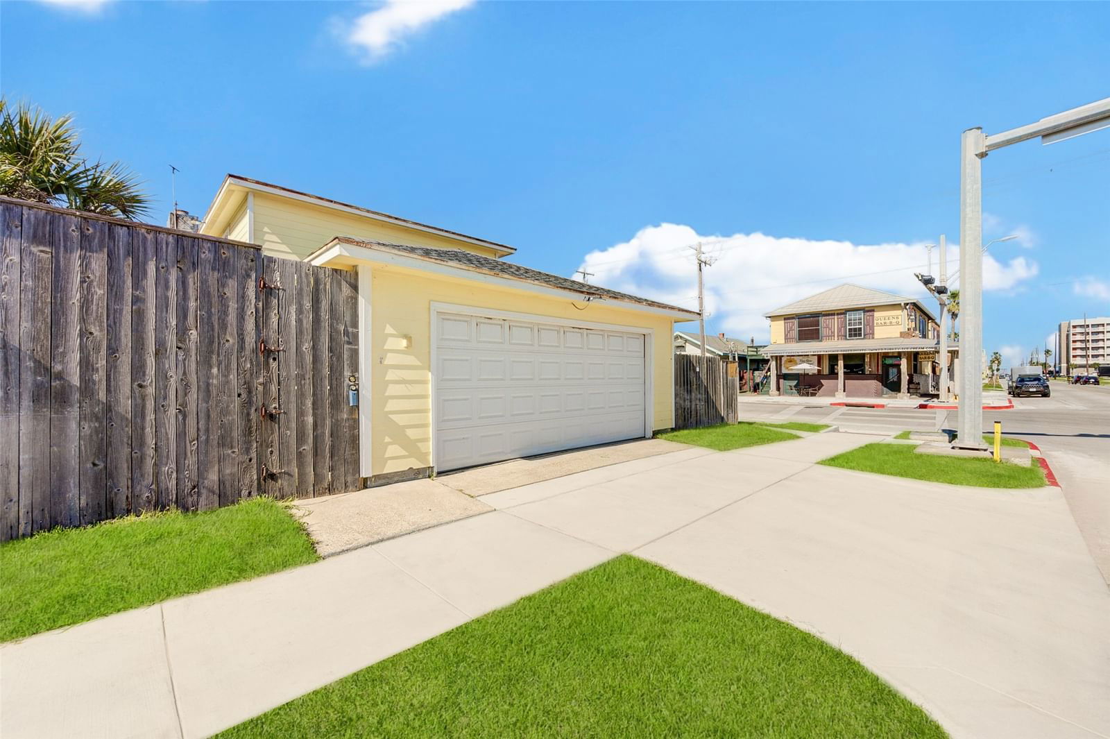 Real estate property located at 2427 35th, Galveston, Galveston Outlots, Galveston, TX, US