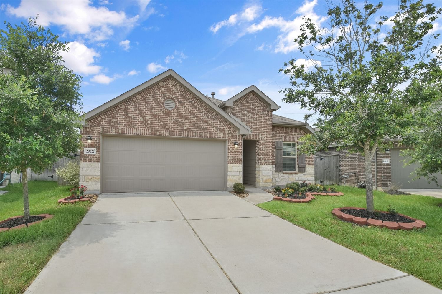 Real estate property located at 20227 Creekdale Bend, Harris, Miramesa, Cypress, TX, US