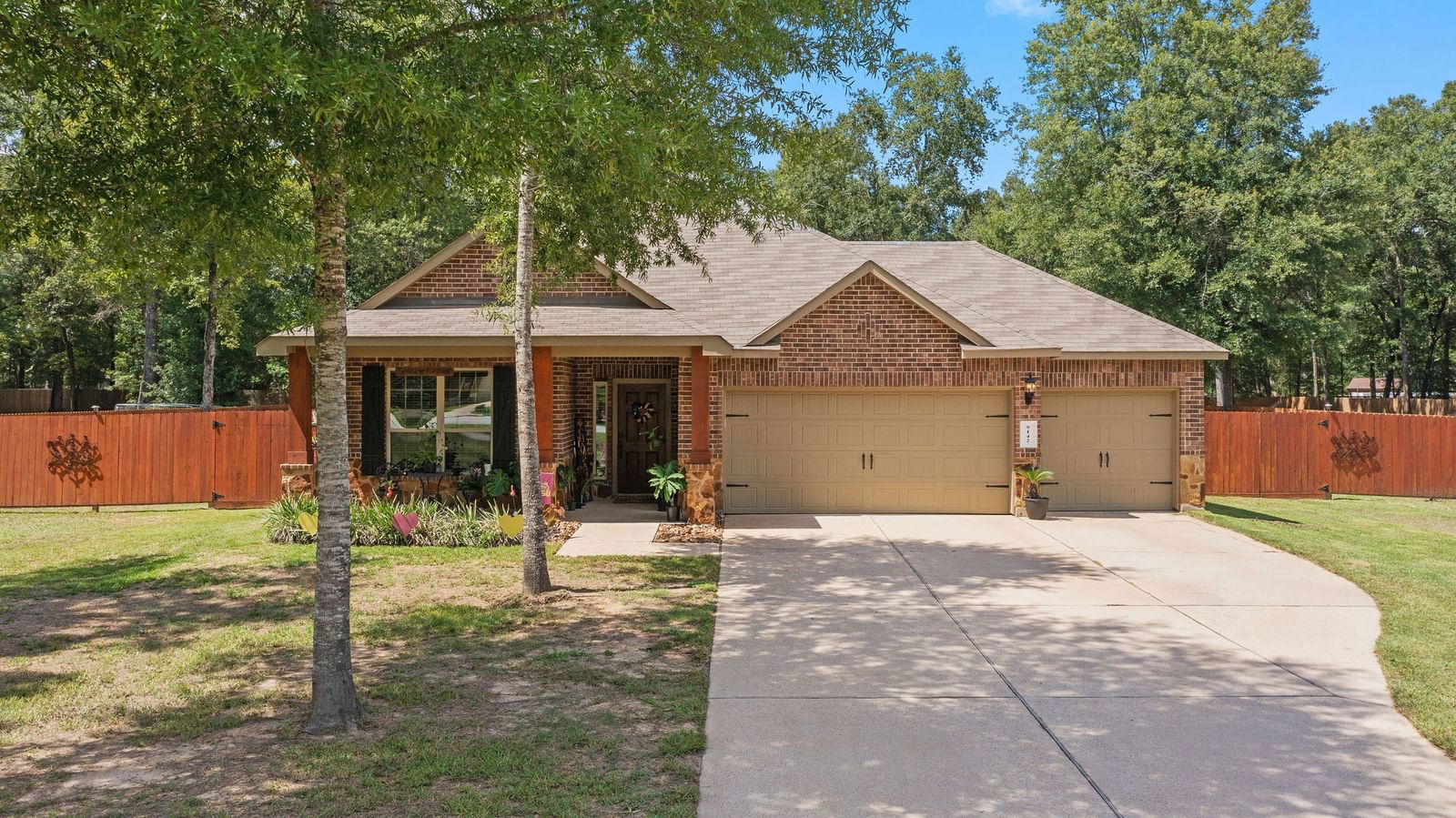 Real estate property located at 9142 Silver Back, Montgomery, Deer Trail Two 02, Conroe, TX, US