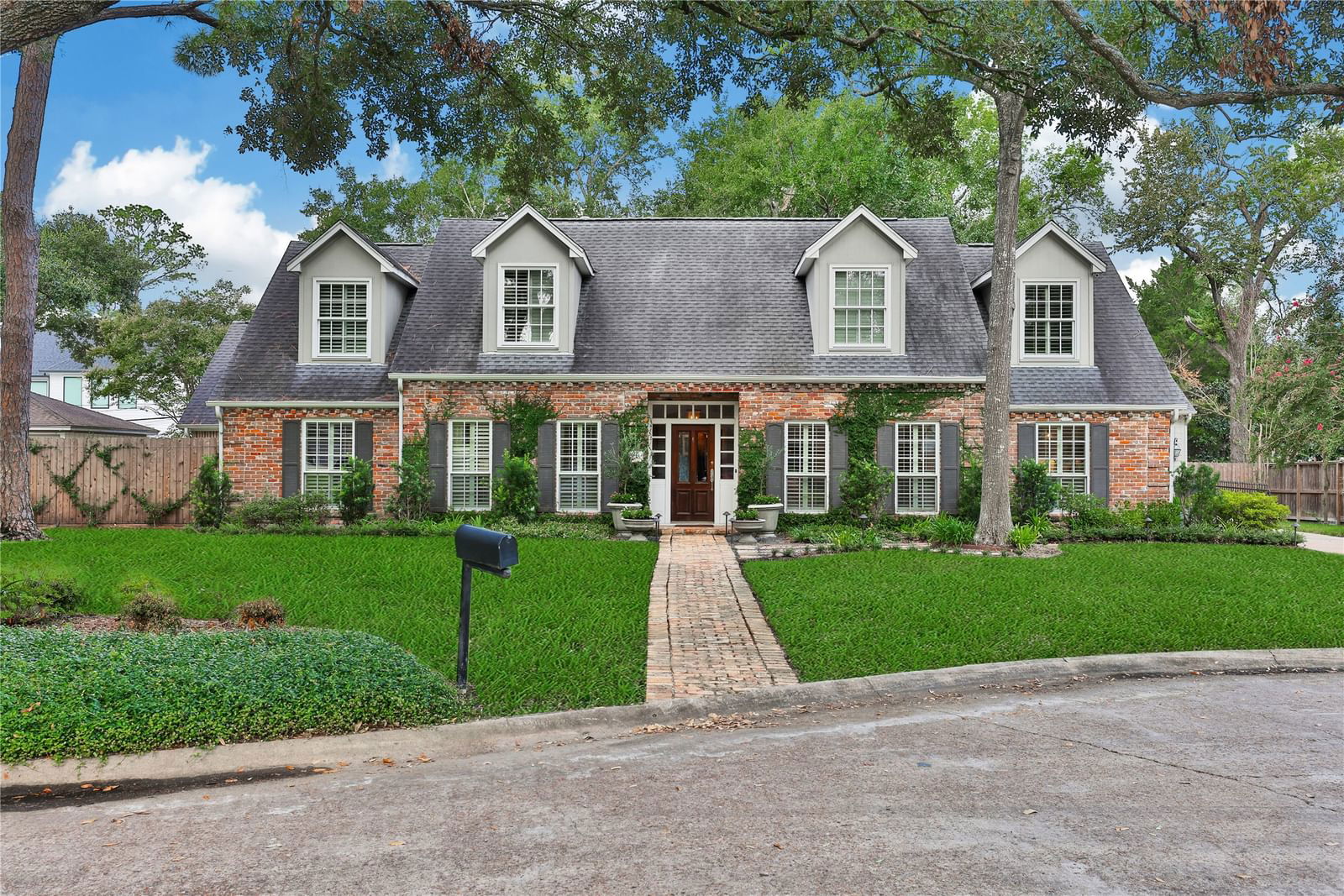 Real estate property located at 833 Heather, Harris, Hedwig Village, Houston, TX, US