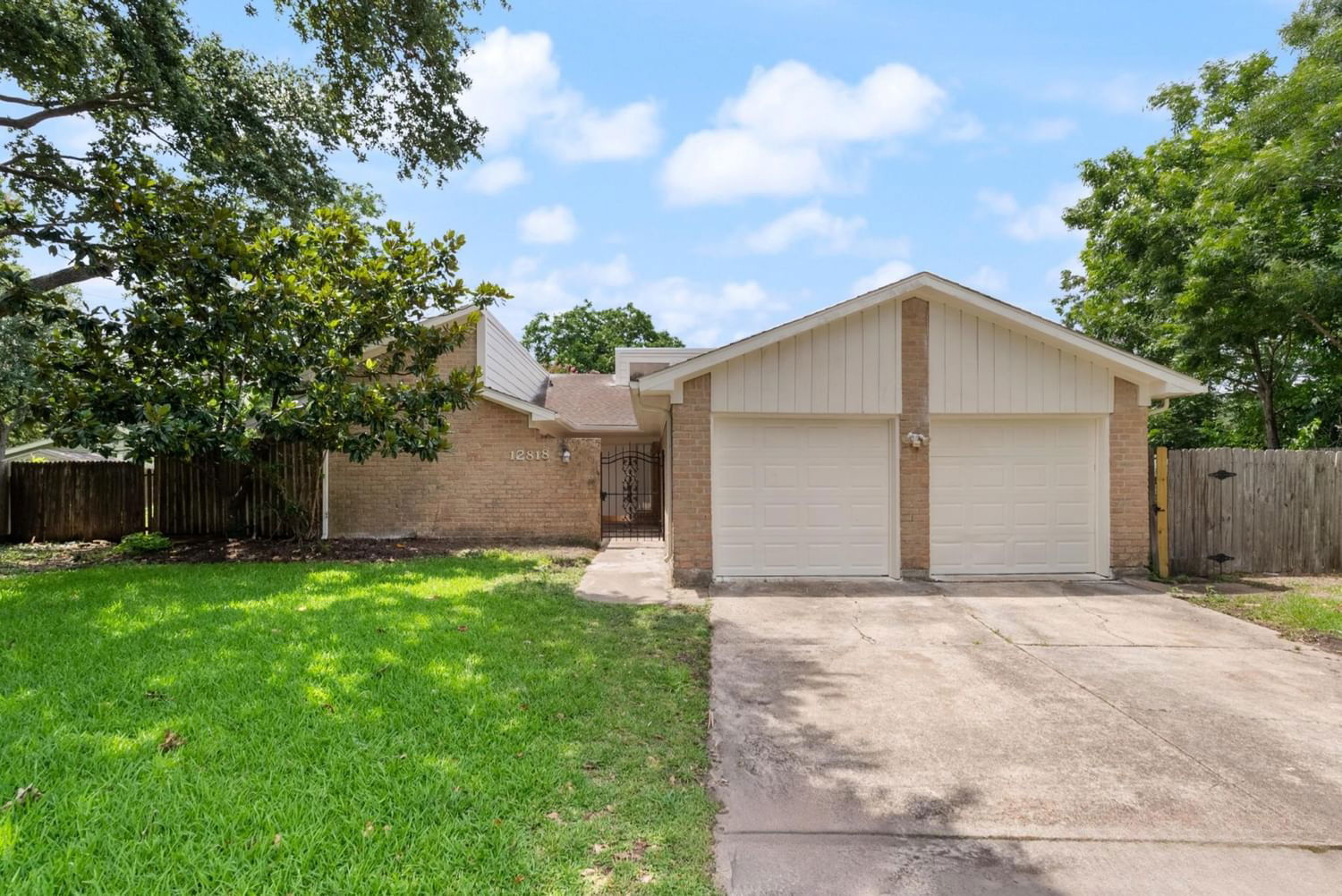 Real estate property located at 12818 Longvine, Harris, Braewood Glen Sec 03, Houston, TX, US