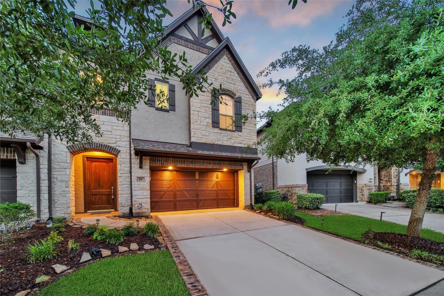 Real estate property located at 10 Jonquil, Harris, Woodlands Creekside Park West, Tomball, TX, US