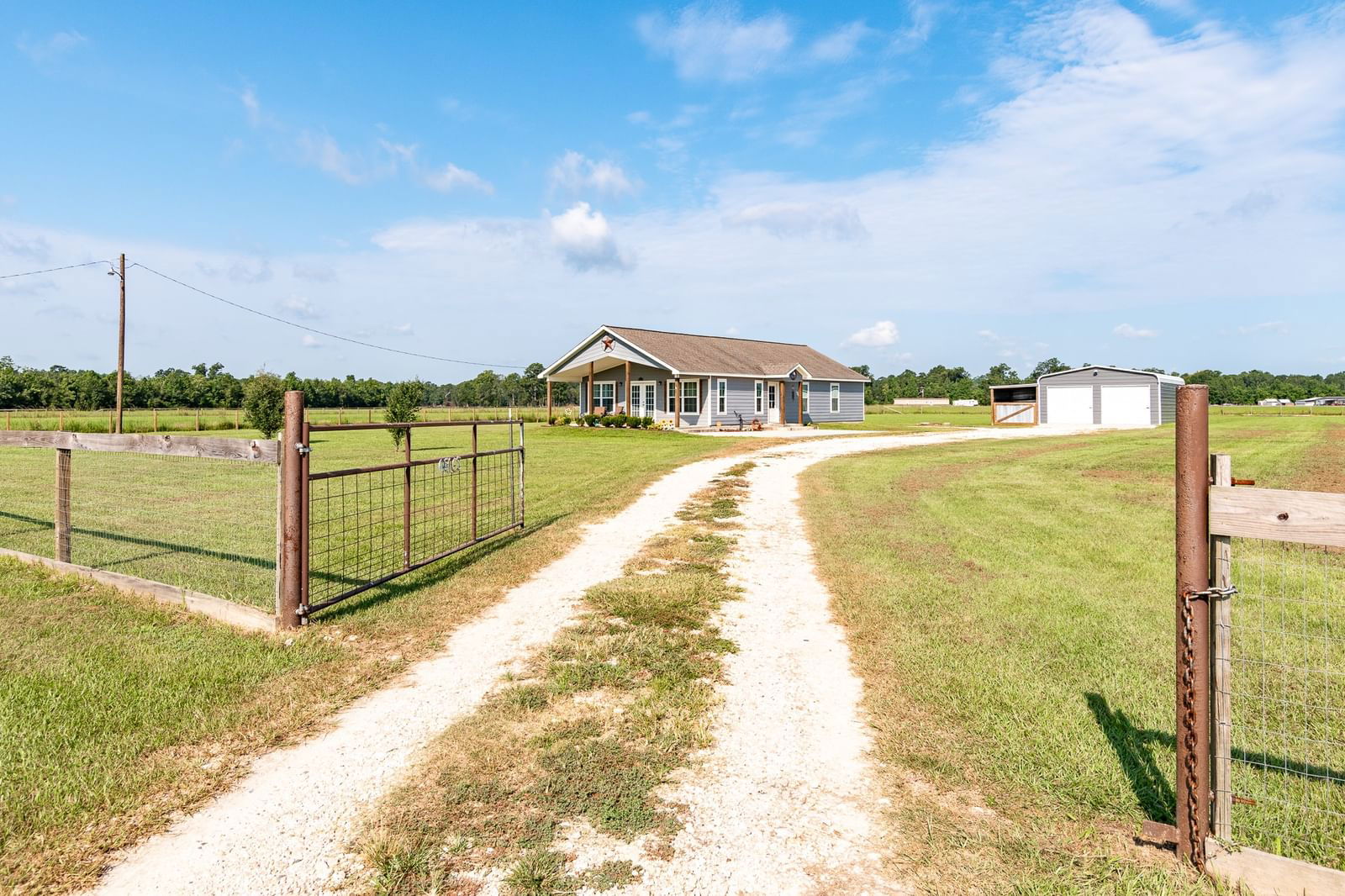 Real estate property located at 26720 Fm 770, Hardin, Abs #102 Bbb & Crr Surv, Batson, TX, US