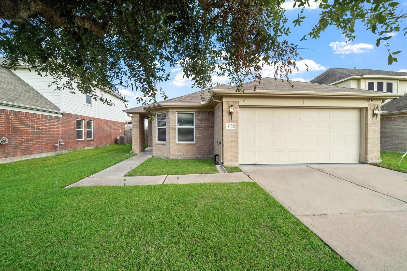 Real estate property located at 8102 Rosemary, Harris, Springfield Estates Sec 08, Baytown, TX, US