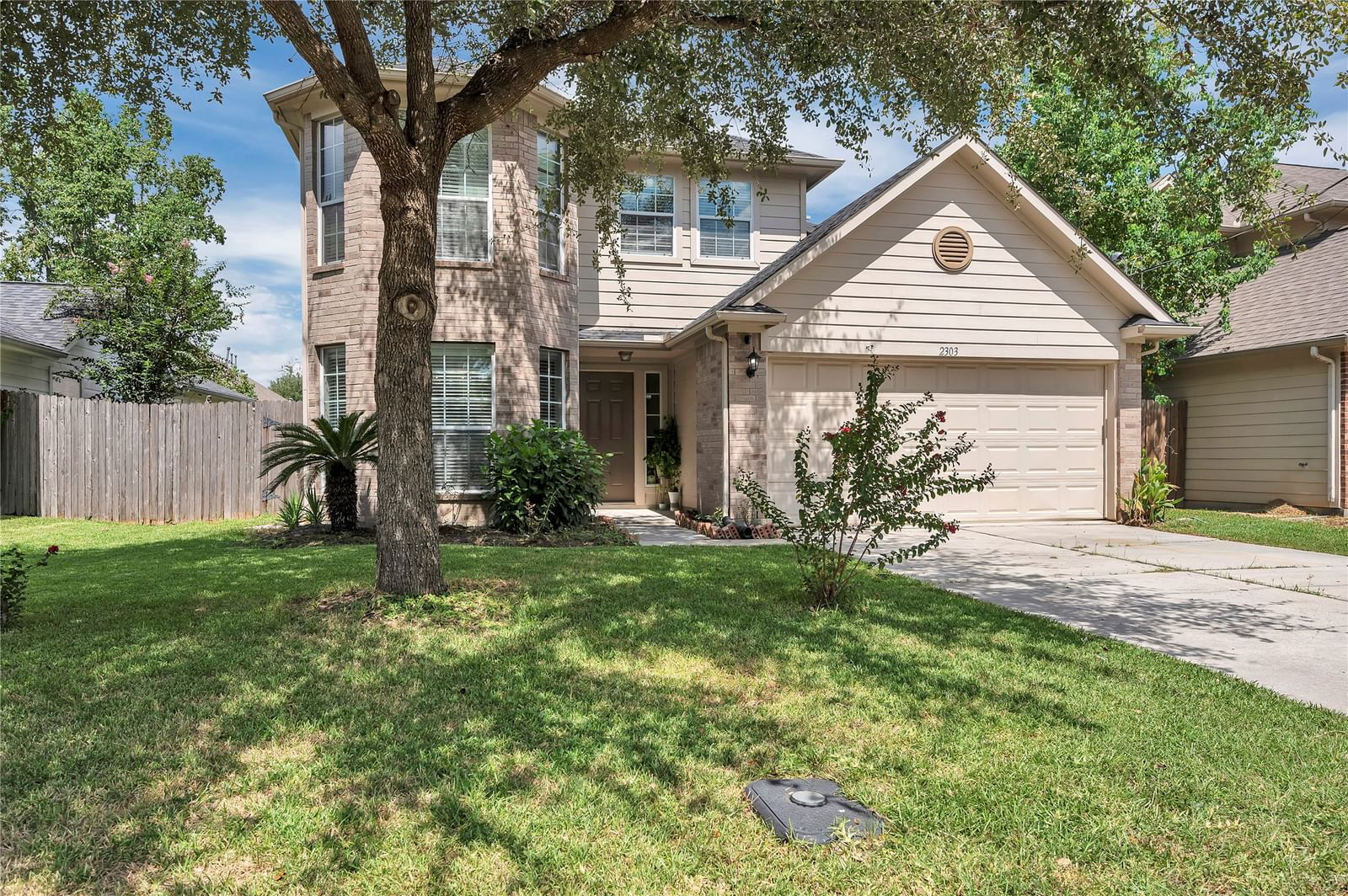 Real estate property located at 2303 Shady Pine, Montgomery, Shady Woods 01 Rep, Conroe, TX, US