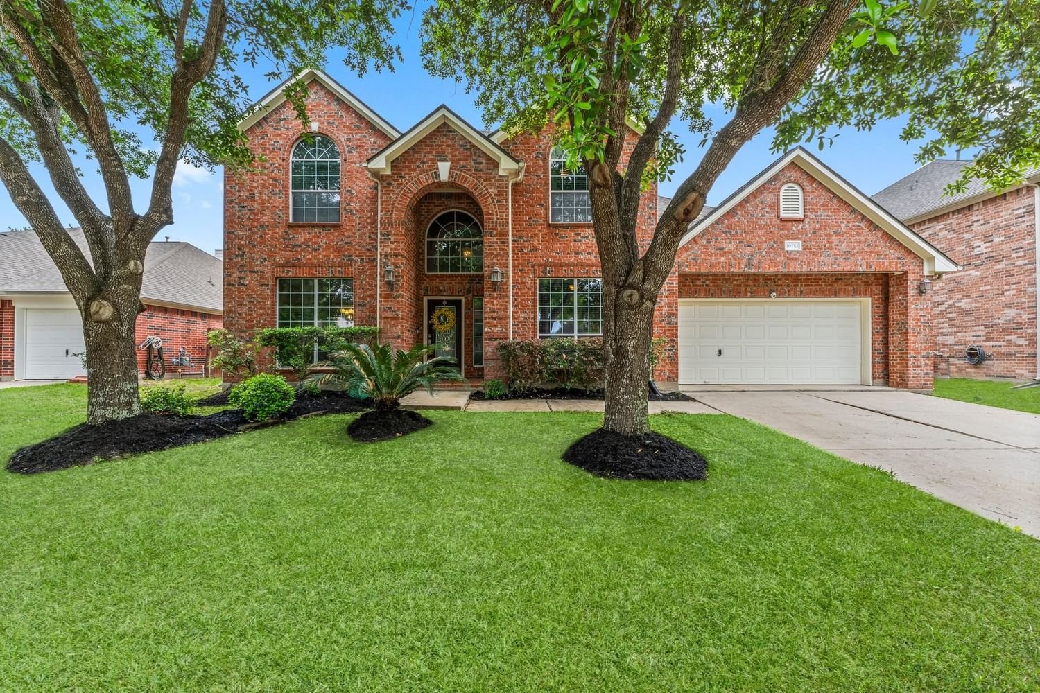 Real estate property located at 19710 Moss Bark, Fort Bend, Waterview Estates, Richmond, TX, US