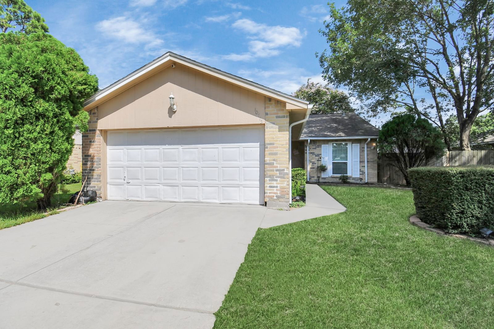 Real estate property located at 10715 Ambergate, Harris, Timberhills Sec 01, Humble, TX, US