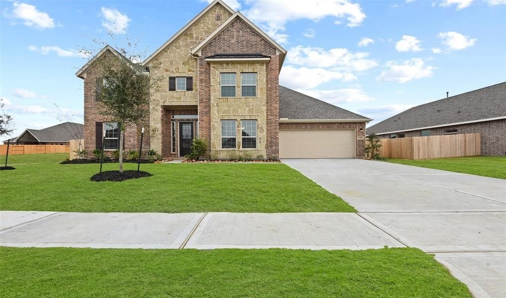 Real estate property located at 13518 Spring Mist, Chambers, Mont Belvieu, TX, US