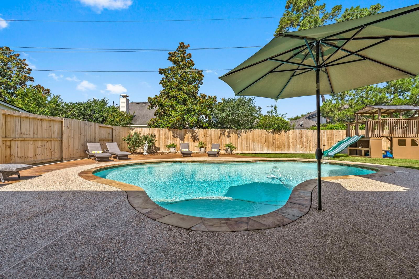 Real estate property located at 15811 Maple Shores, Harris, Lakeshore Sec 1, Houston, TX, US