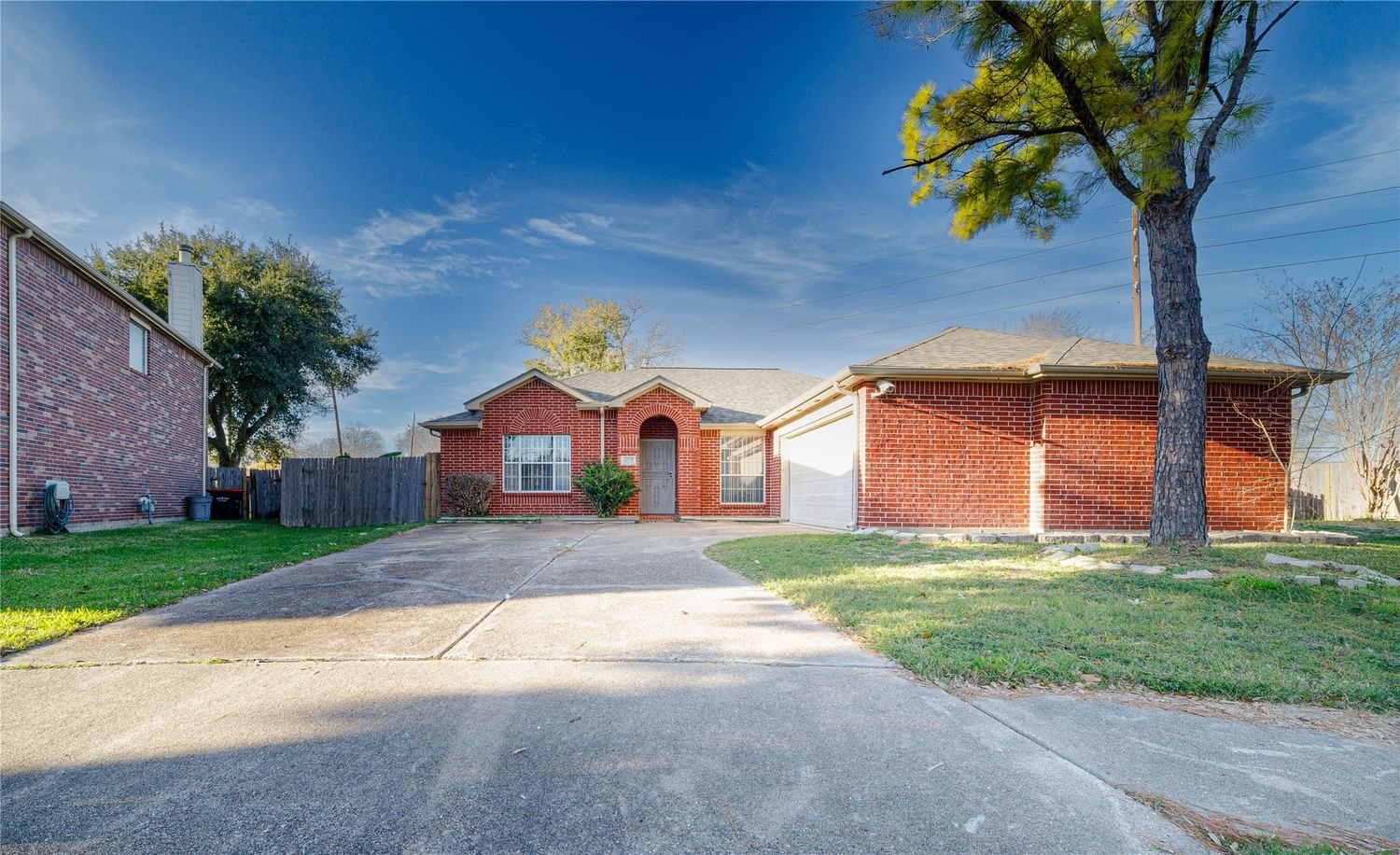Real estate property located at 8702 Diamond Lake, Harris, Kingsbridge Park, Houston, TX, US