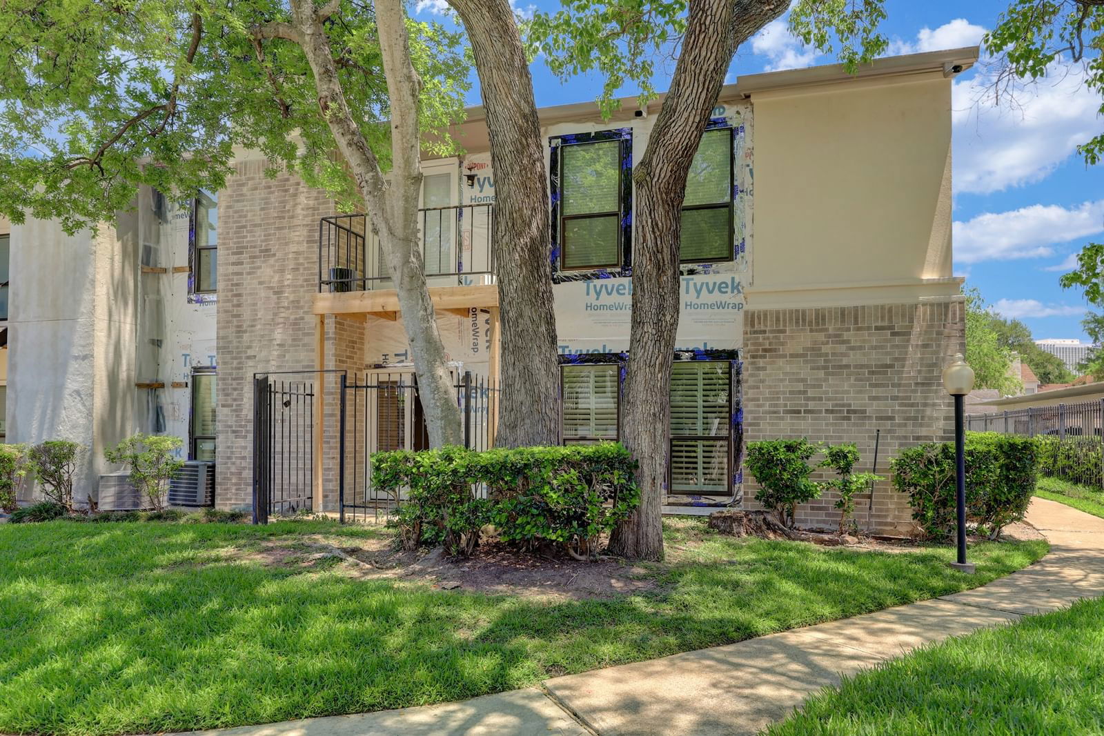 Real estate property located at 2425 Augusta #21, Harris, Churchill T/H Condo, Houston, TX, US