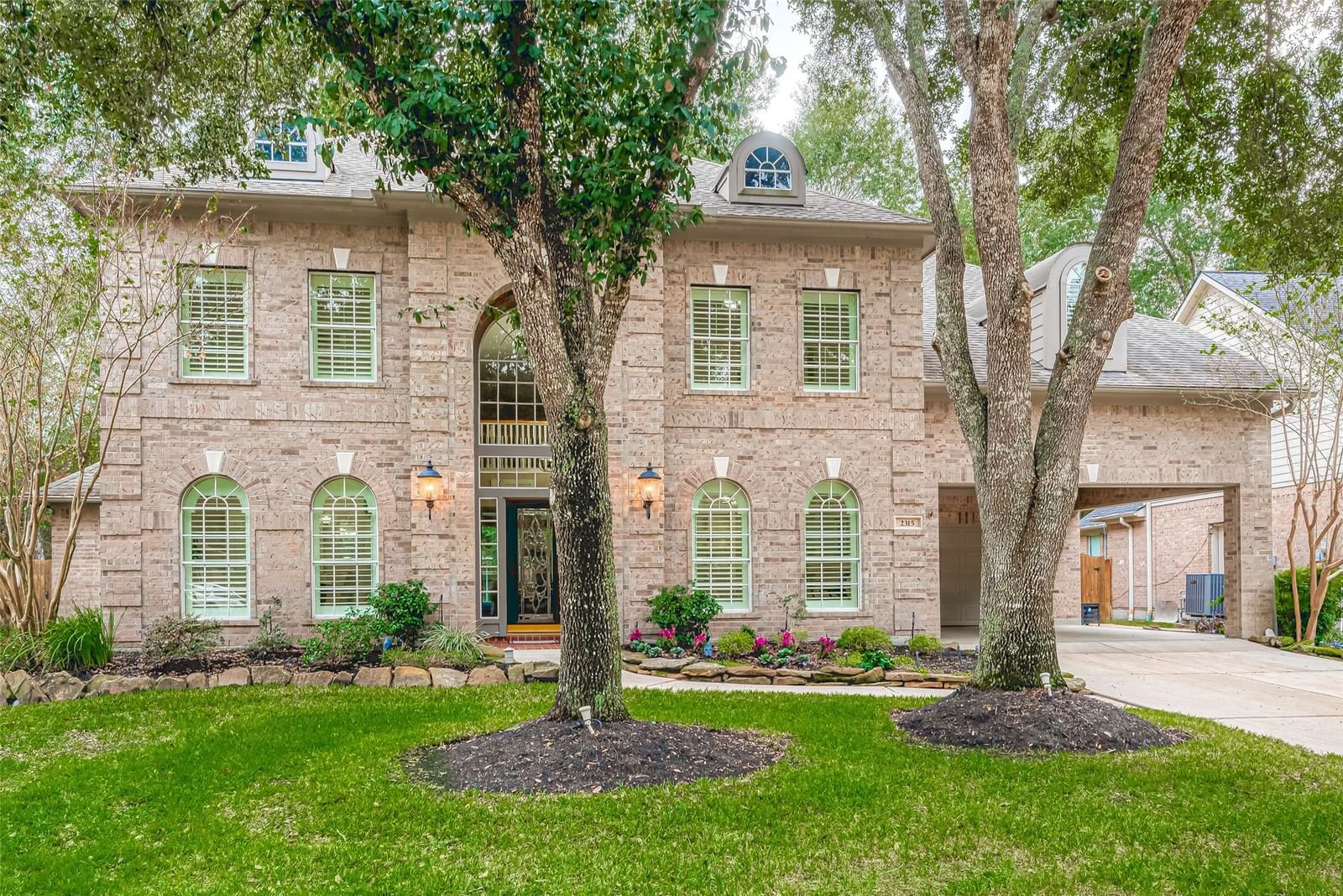 Real estate property located at 2315 Timberbrook, Harris, Riverchase, Houston, TX, US