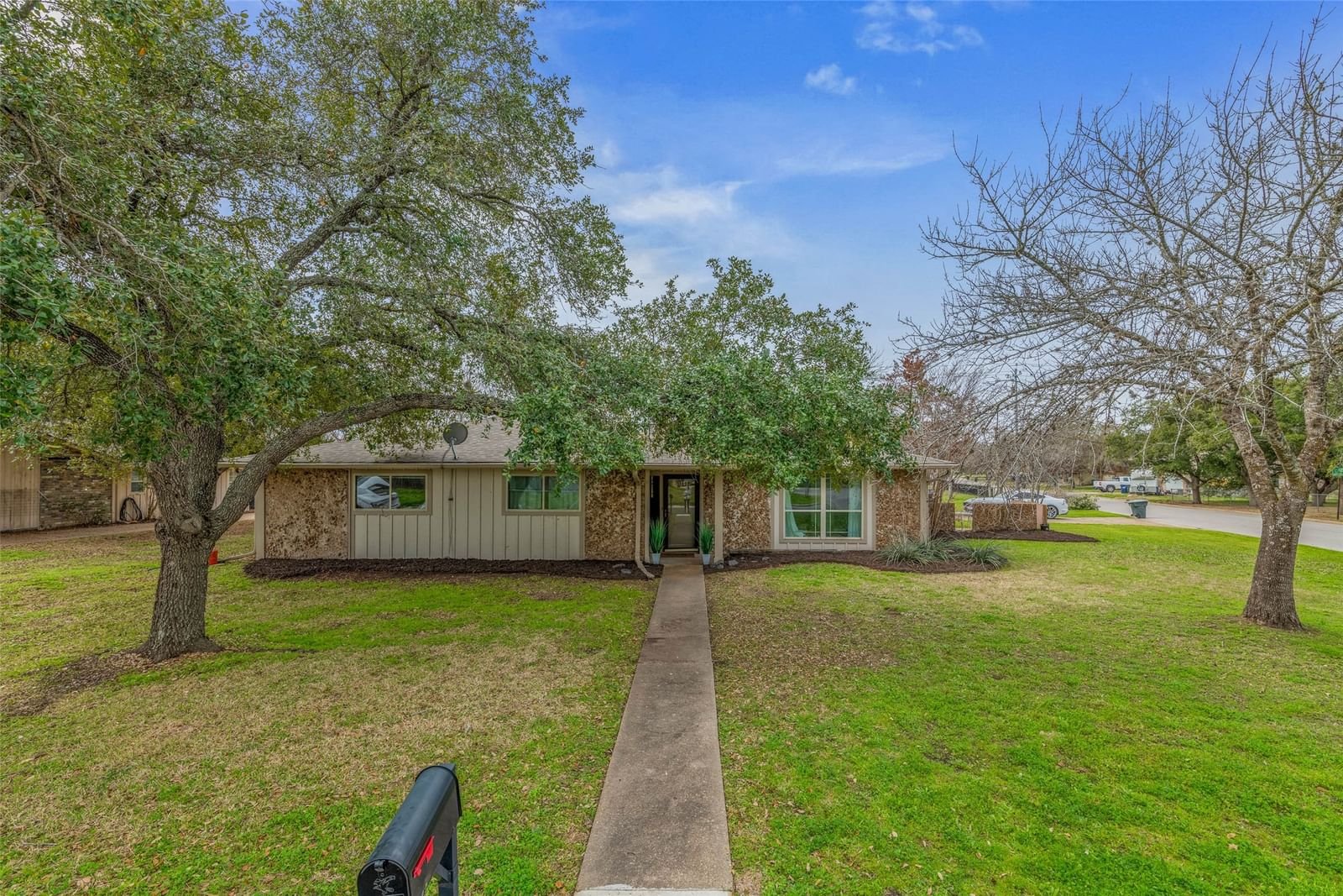 Real estate property located at 1300 Caudill, Brazos, South Knoll, College Station, TX, US