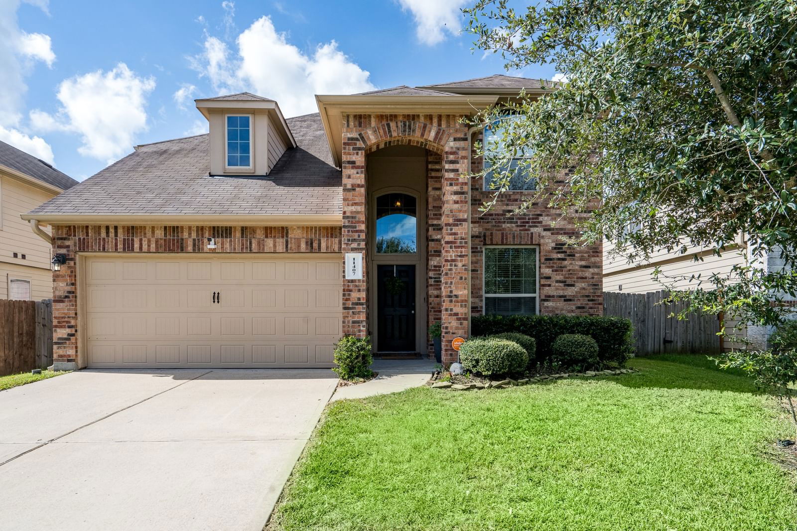 Real estate property located at 11407 Vassal Crossing Dr, Montgomery, Woodmark, Conroe, TX, US