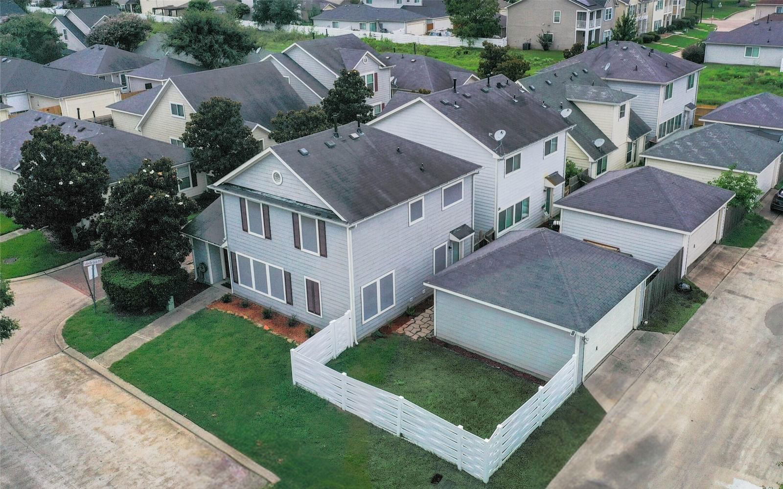 Real estate property located at 6211 Lone Prairie, Harris, Lakeville Sec 02 Amd, Katy, TX, US