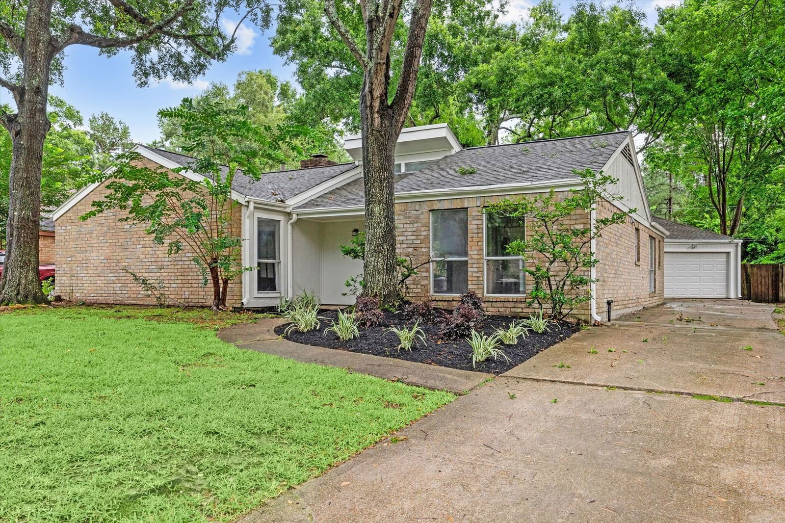 Real estate property located at 2914 Holly Green, Harris, Elm Grove Village Sec 01, Kingwood, TX, US