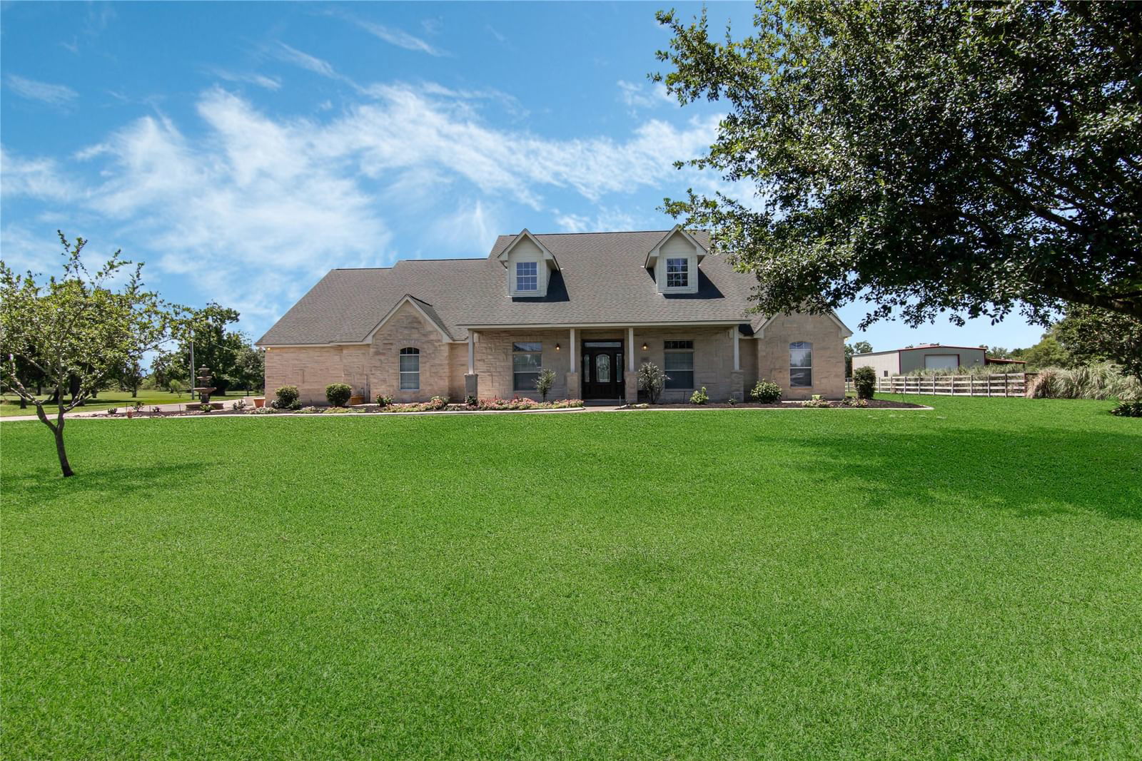 Real estate property located at 3311 Trinity, Chambers, K B Ranch, Mont Belvieu, TX, US