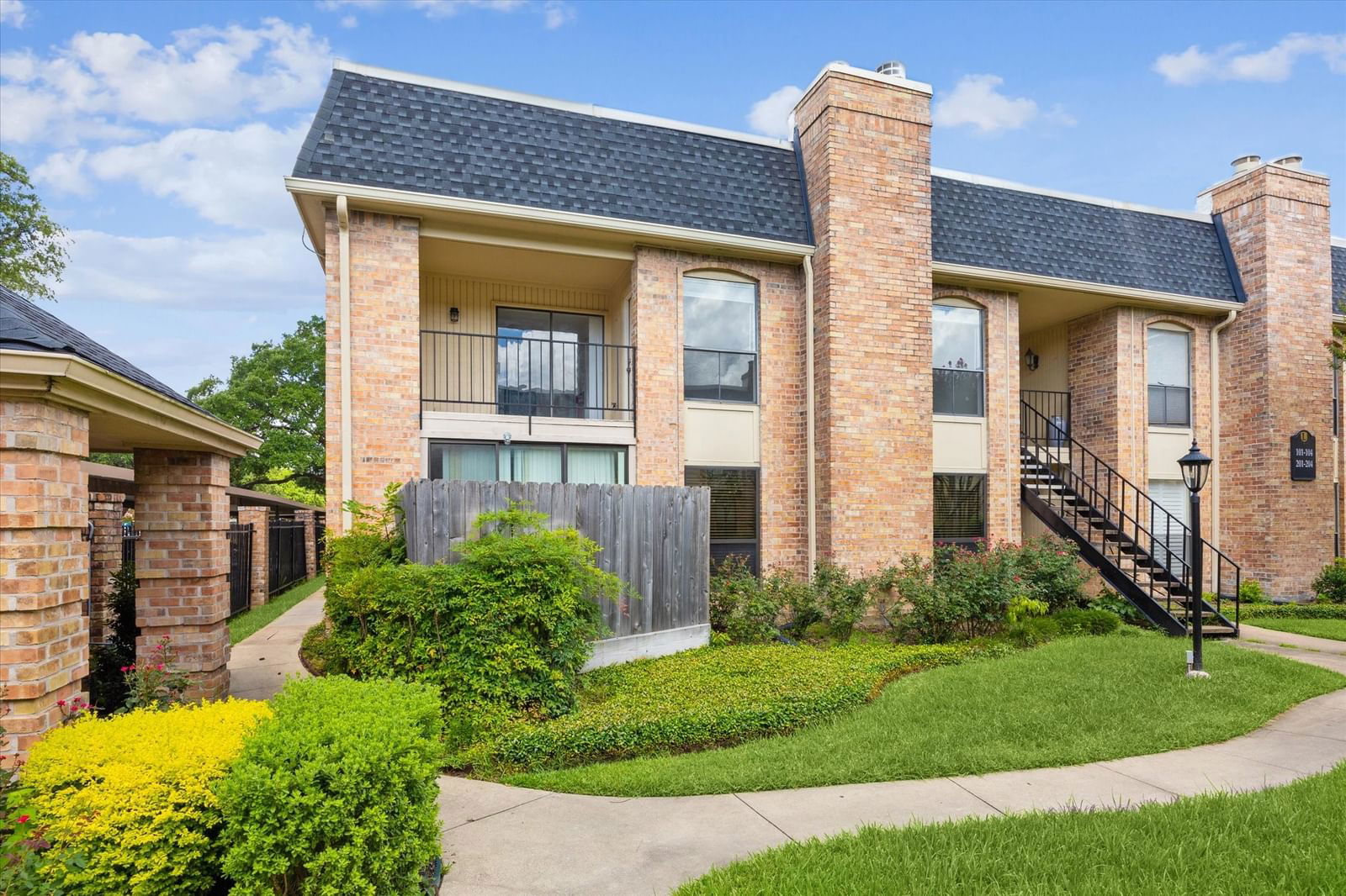 Real estate property located at 1601 Shepherd #201, Harris, River Oaks Gardens, Houston, TX, US