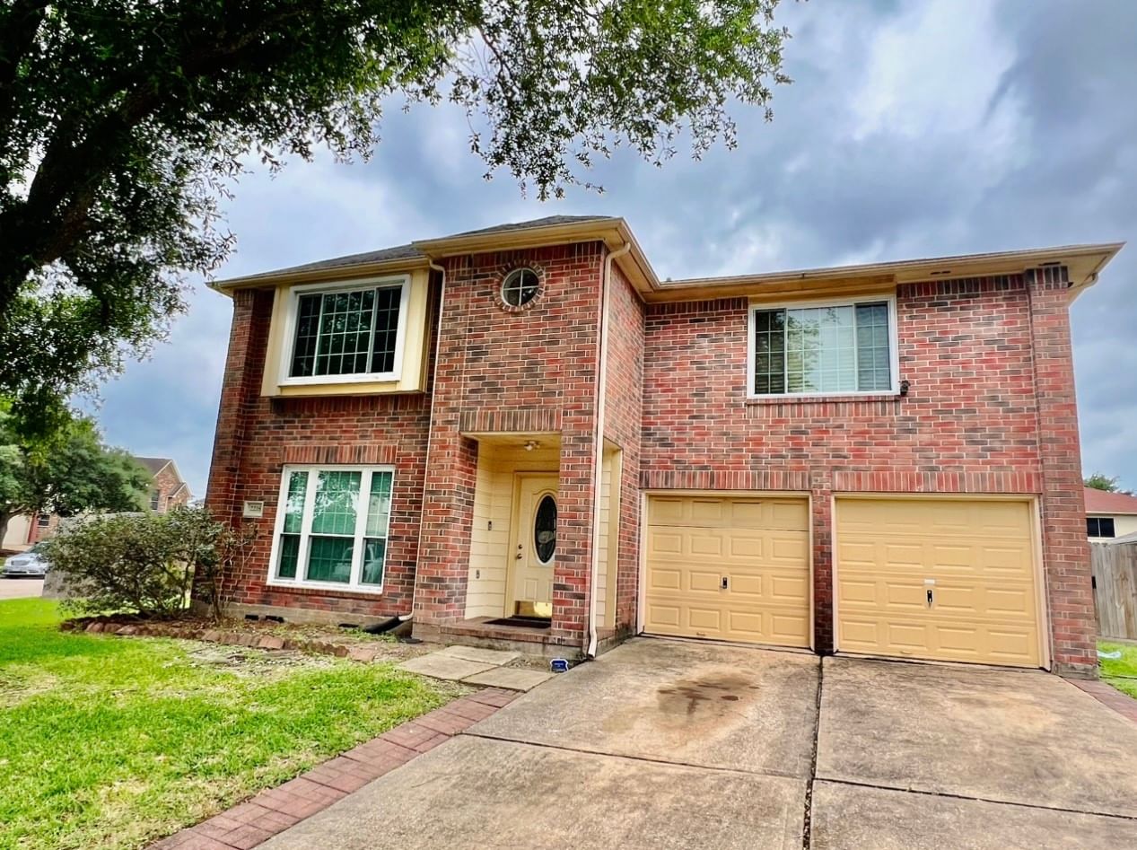 Real estate property located at 2218 Heatherwood, Fort Bend, Hunters Glen Sec 5-B2, Missouri City, TX, US