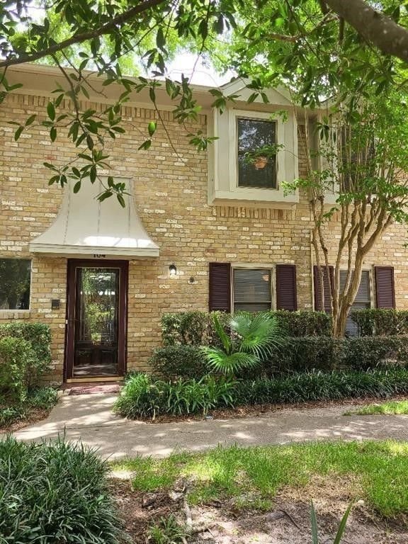 Real estate property located at 727 Bunker Hill #104, Harris, Houston, TX, US