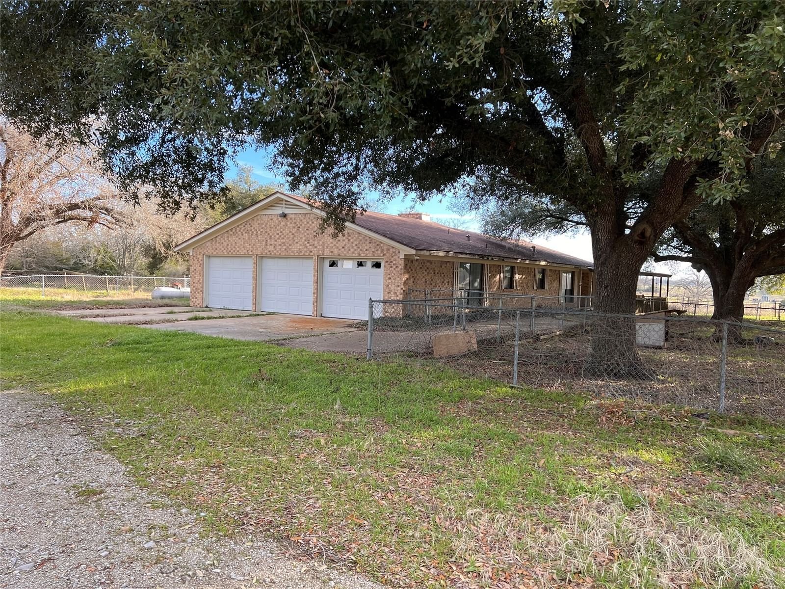Real estate property located at 7992 Hwy 21, Madison, Highway 21, Madisonville, TX, US