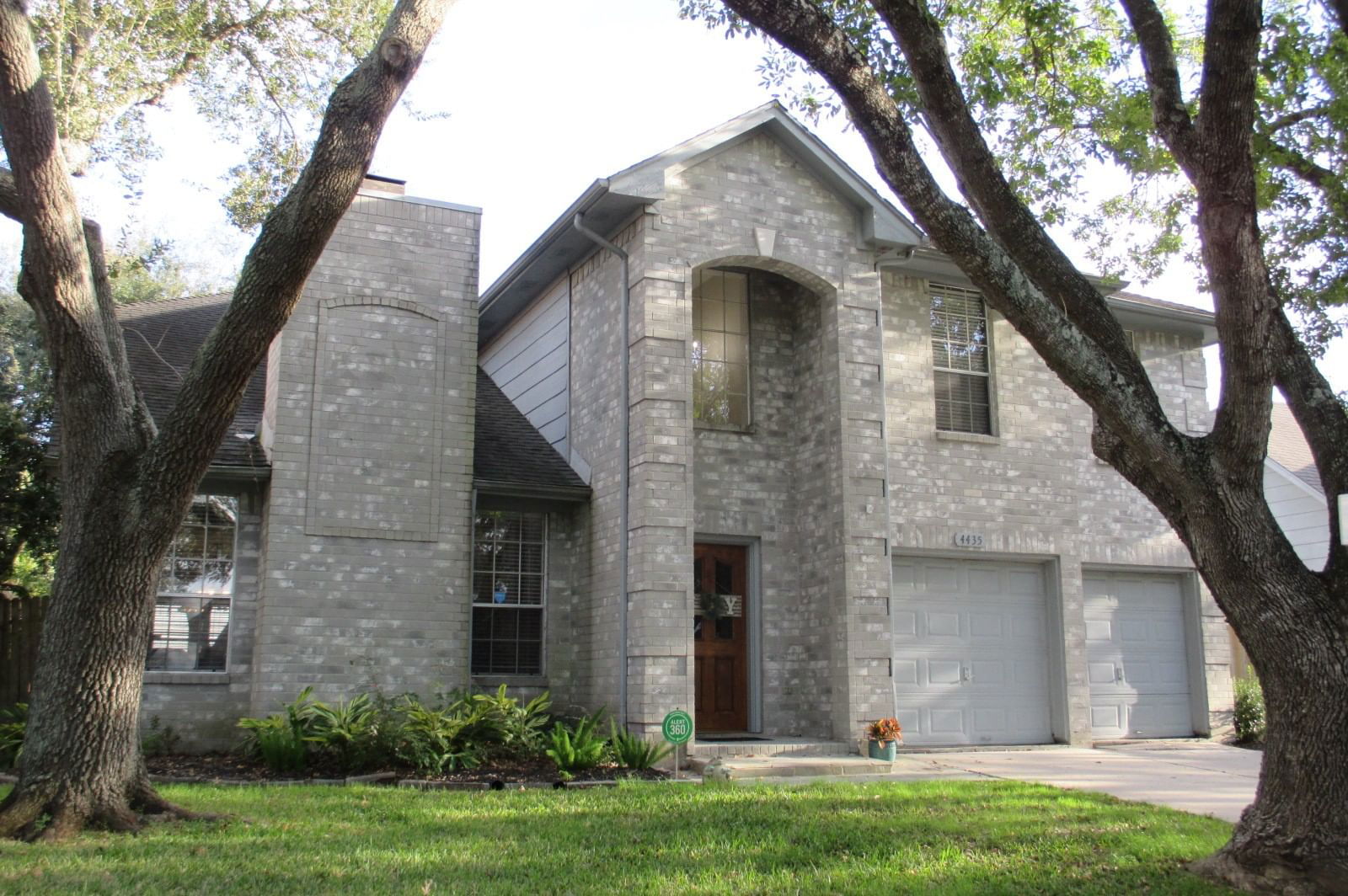 Real estate property located at 4435 Girl Scout, Harris, Heritage Park Sec 17 Amd, Friendswood, TX, US