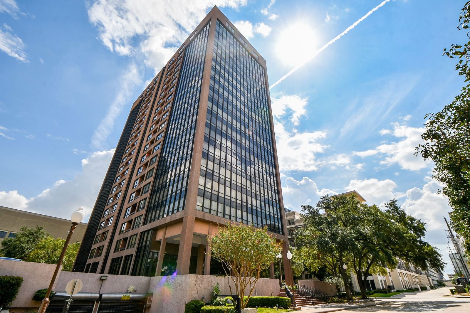 Real estate property located at 5150 Hidalgo #1001, Harris, Oxford Condo 04 Amd, Houston, TX, US