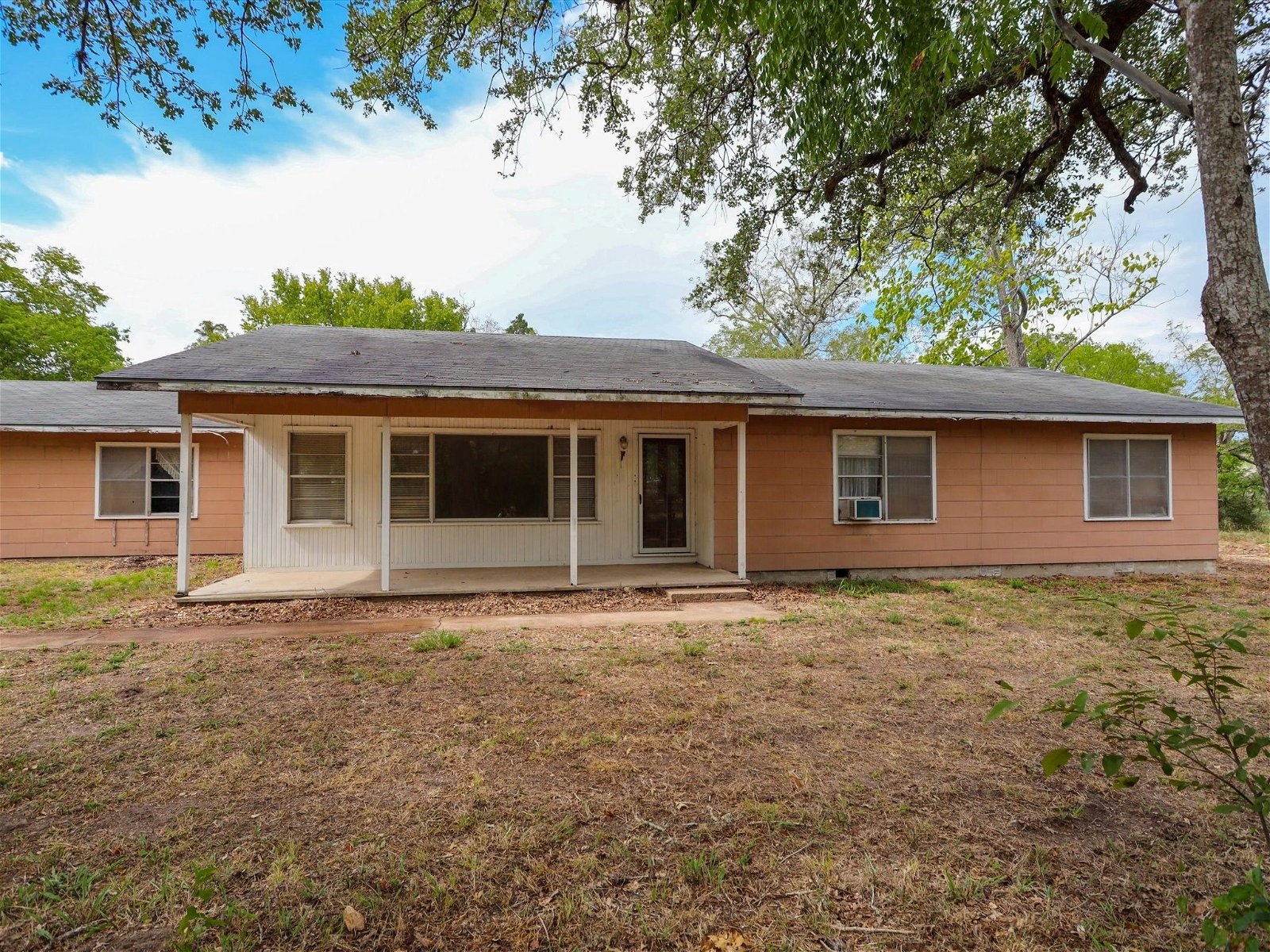 Real estate property located at 1546 Us Highway 90a, Lavaca, Hallettsville, TX, US