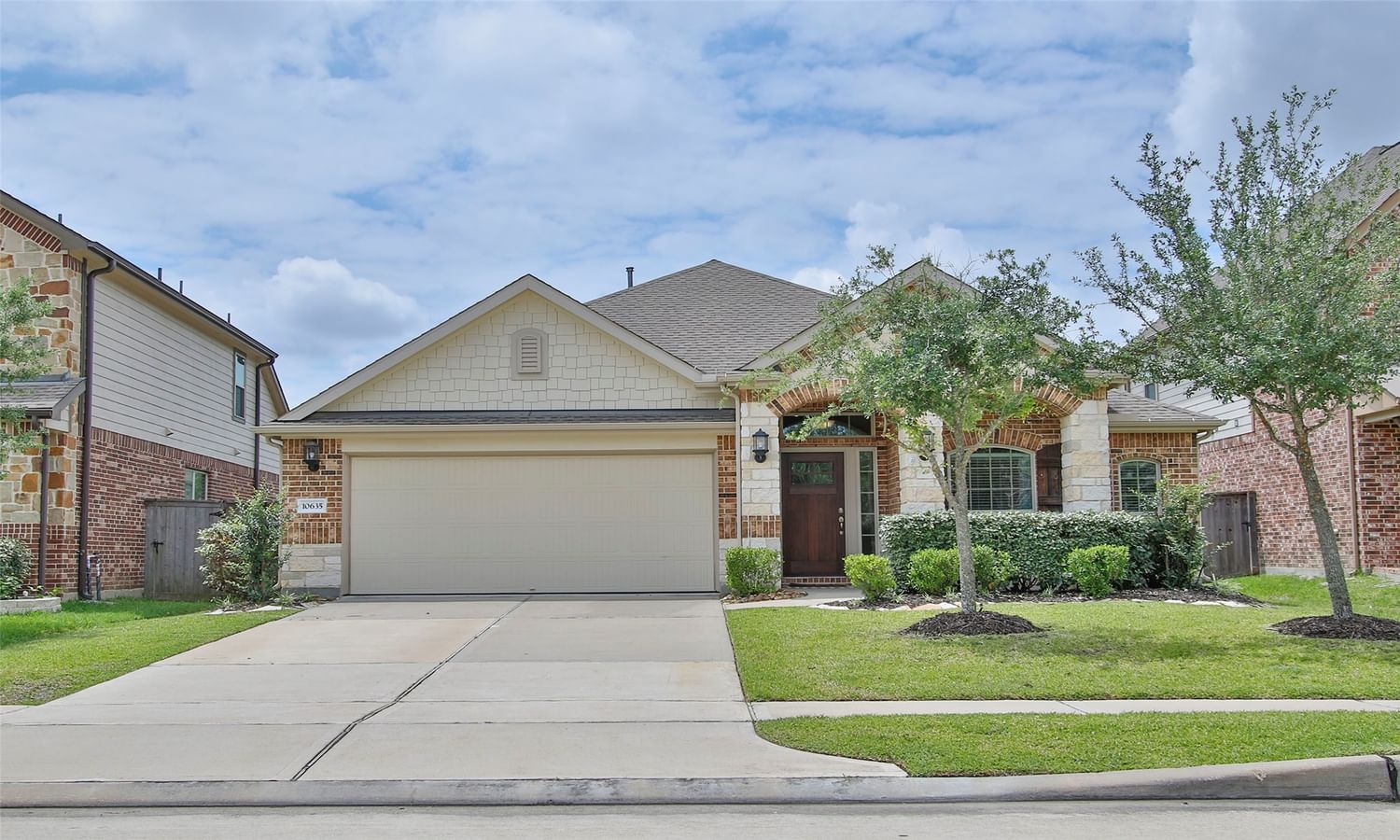 Real estate property located at 10635 Paula Bluff, Harris, Cypress Creek Lakes, Cypress, TX, US