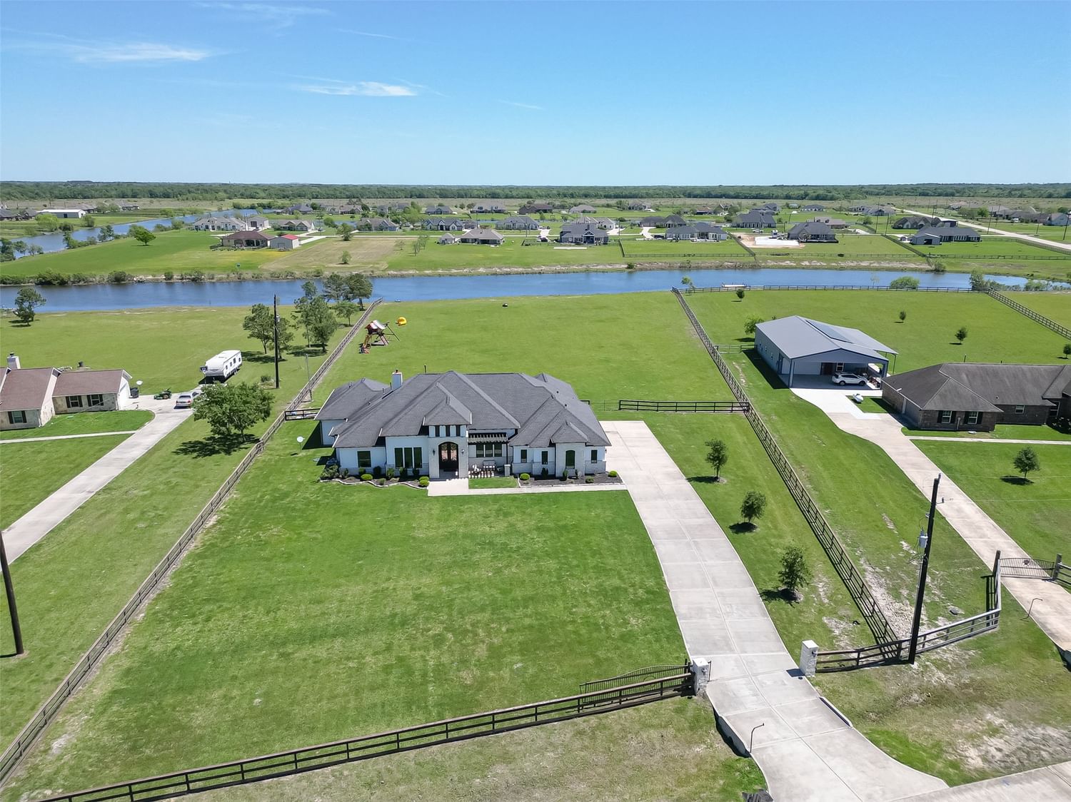 Real estate property located at 7511 Rosedown, Brazoria, Savannah Plantation Sec 2-3-4, Rosharon, TX, US