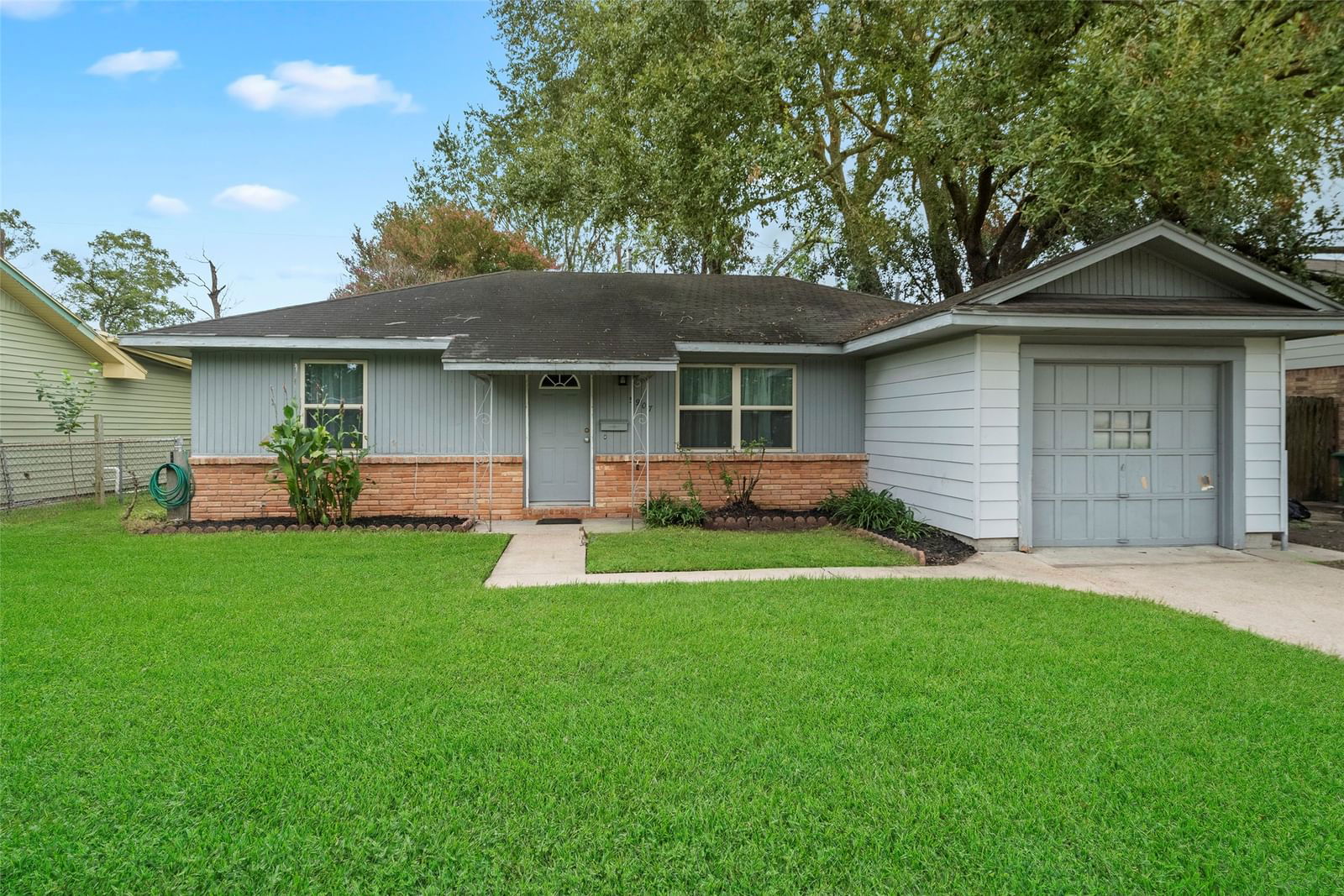 Real estate property located at 5907 Nina Lee, Harris, Oak Forest, Houston, TX, US