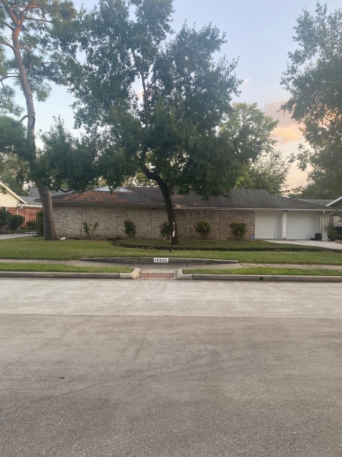 Real estate property located at 12955 Kimberley, Harris, Memorial Plaza Sec 02, Houston, TX, US