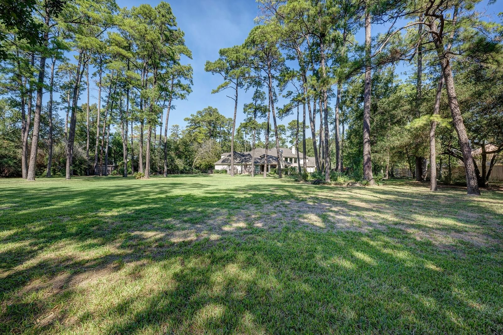 Real estate property located at 11821 Chapelwood, Harris, Bunker Hill Village, TX, US