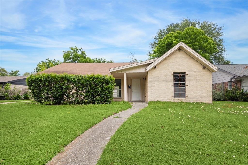 Real estate property located at 5206 Trail Lake, Harris, Cambridge Village Sec 02, Houston, TX, US