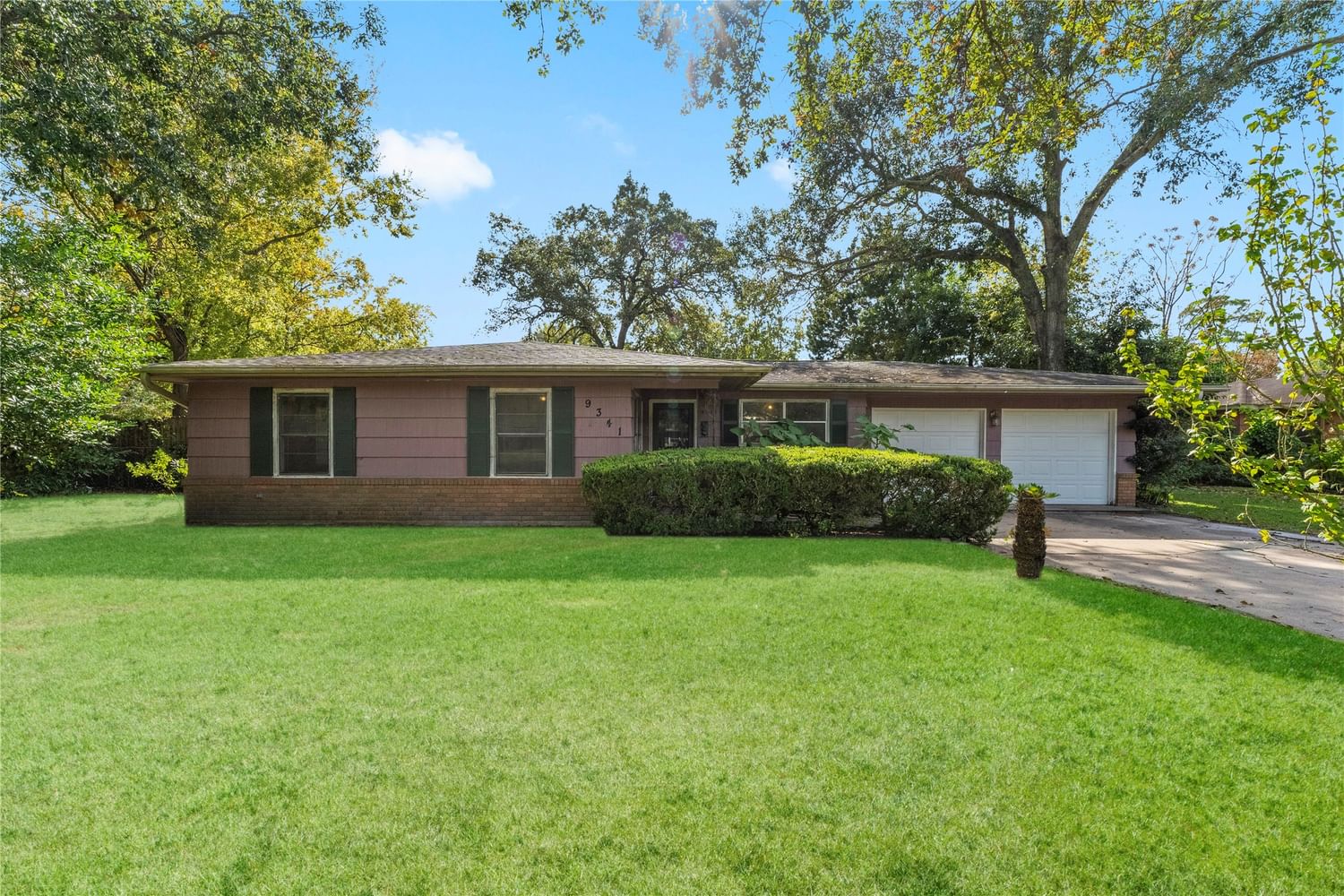 Real estate property located at 9341 Rosstown, Harris, Spring Branch Oaks Sec 02, Houston, TX, US