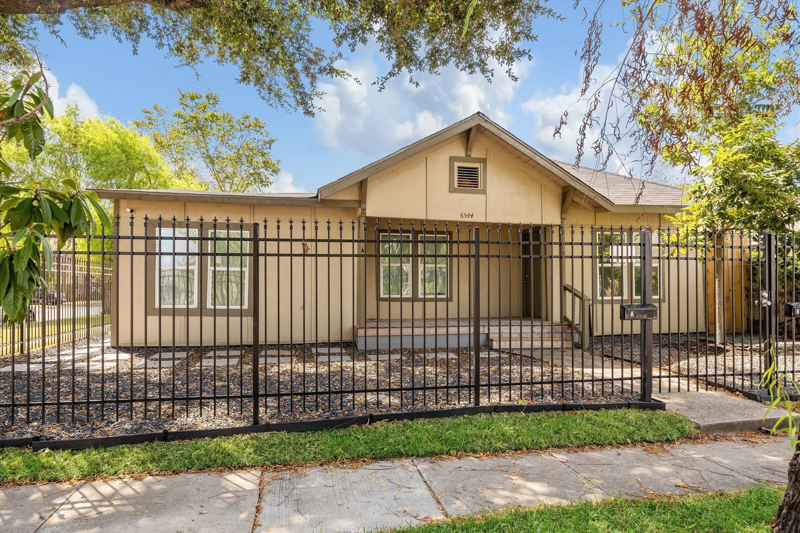 Real estate property located at 905 66th, Harris, Central Park Magnolia Park, Houston, TX, US