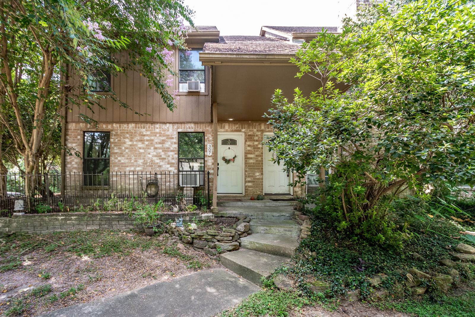 Real estate property located at 1011 Hamblen #307, Harris, Fairway Forest T/H, Houston, TX, US