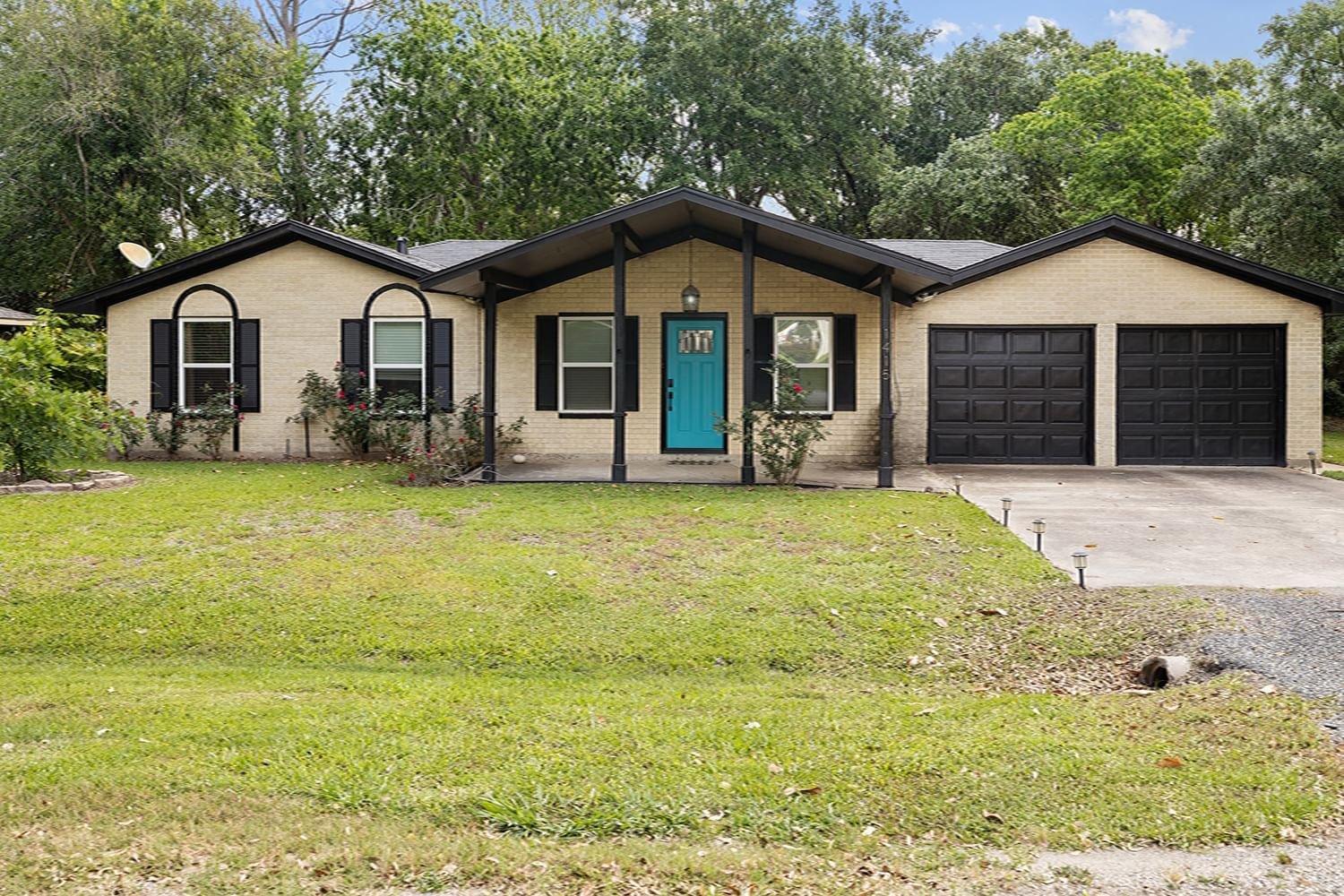 Real estate property located at 1415 Palm, Chambers, M L Franzen, Winnie, TX, US