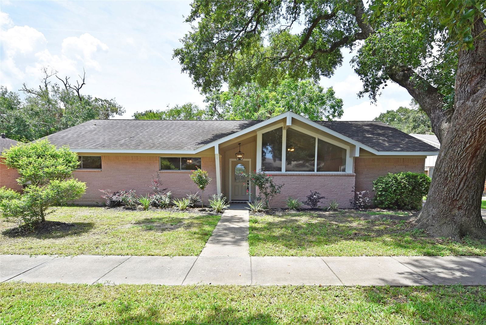 Real estate property located at 2033 Willow Wisp, Harris, Wildwood Sec 01, Seabrook, TX, US