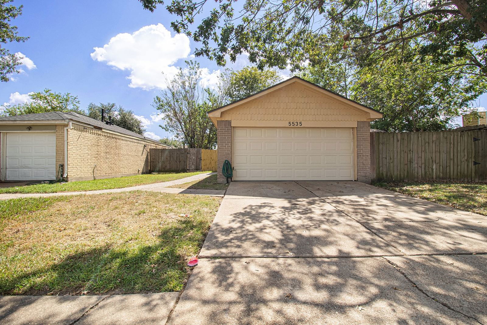 Real estate property located at 5535 Gineridge, Fort Bend, Briar Villa Sec 1, Houston, TX, US