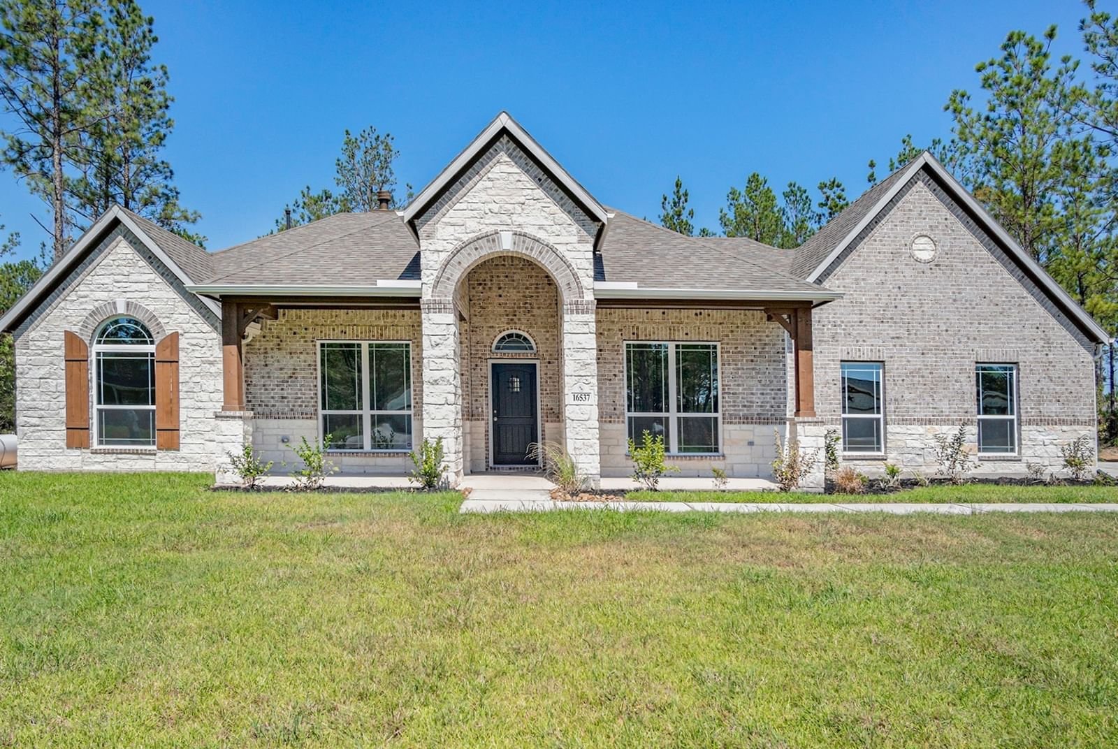 Real estate property located at 16537 Aransas, Montgomery, Deer Pines, Conroe, TX, US