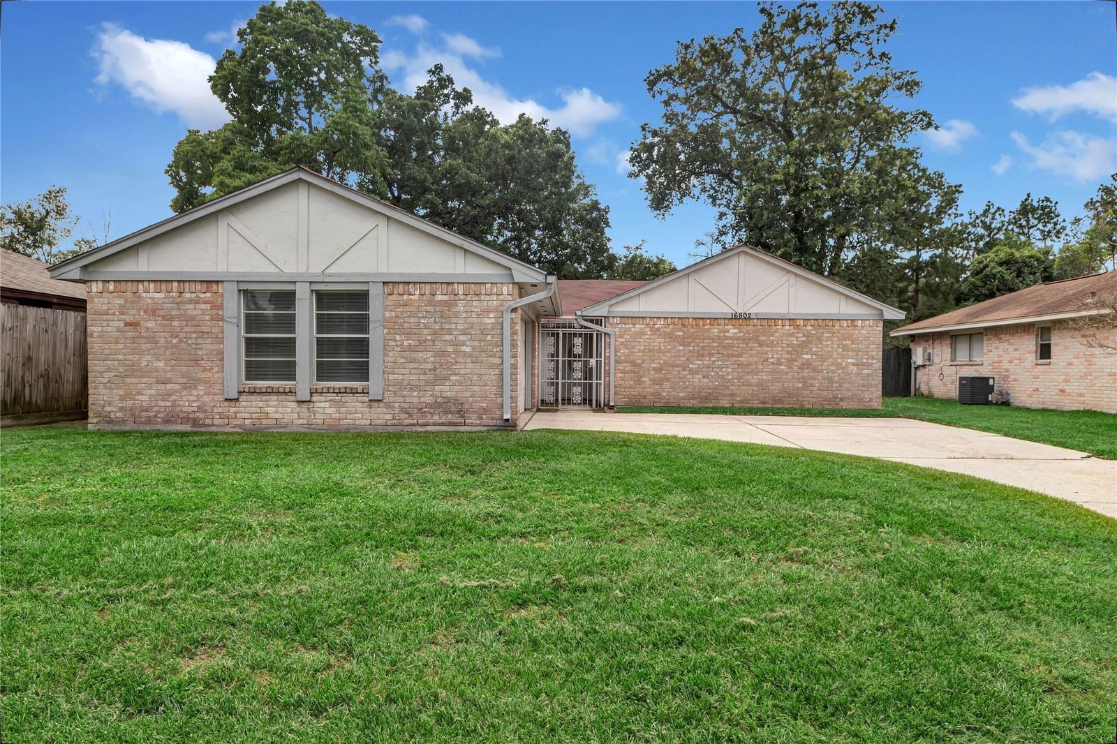 Real estate property located at 16802 Gleneagle, Montgomery, Gleneagles, Conroe, TX, US