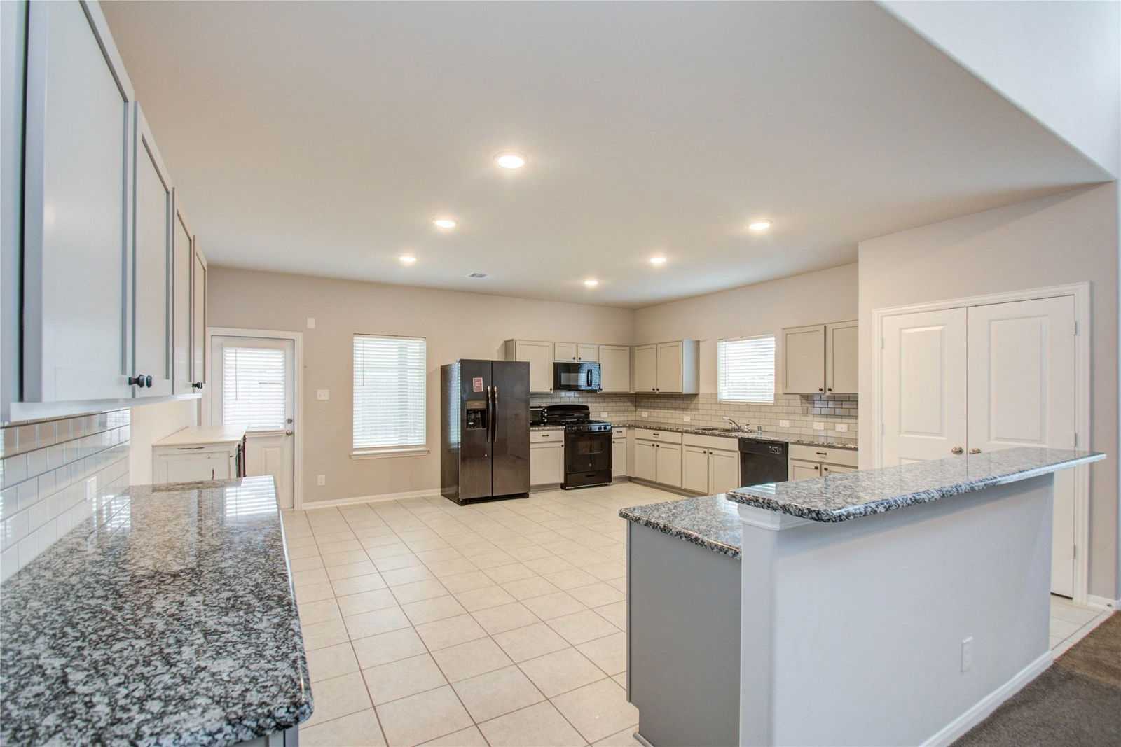 Real estate property located at 2429 Palisade Crest, Brazoria, Rosharon, TX, US