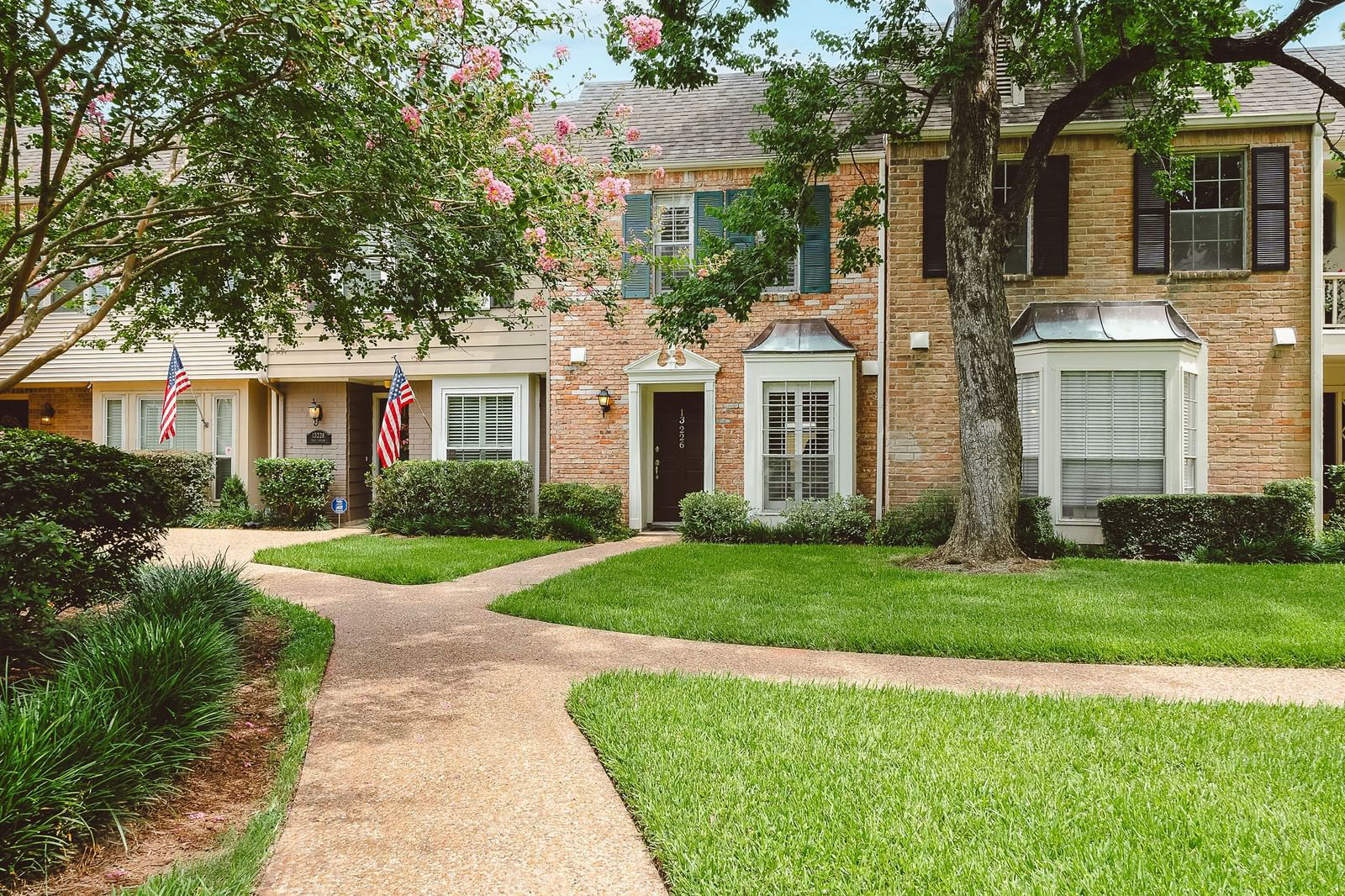 Real estate property located at 13226 Trail Hollow, Harris, Georgetown T/H Ph 03, Houston, TX, US