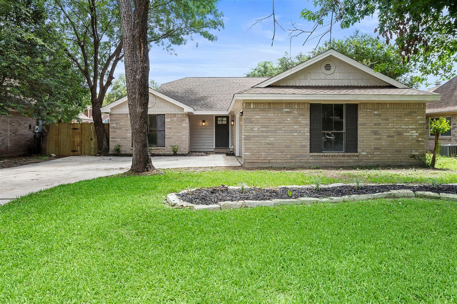 Real estate property located at 15522 Lago Villa, Harris, Tomball, TX, US
