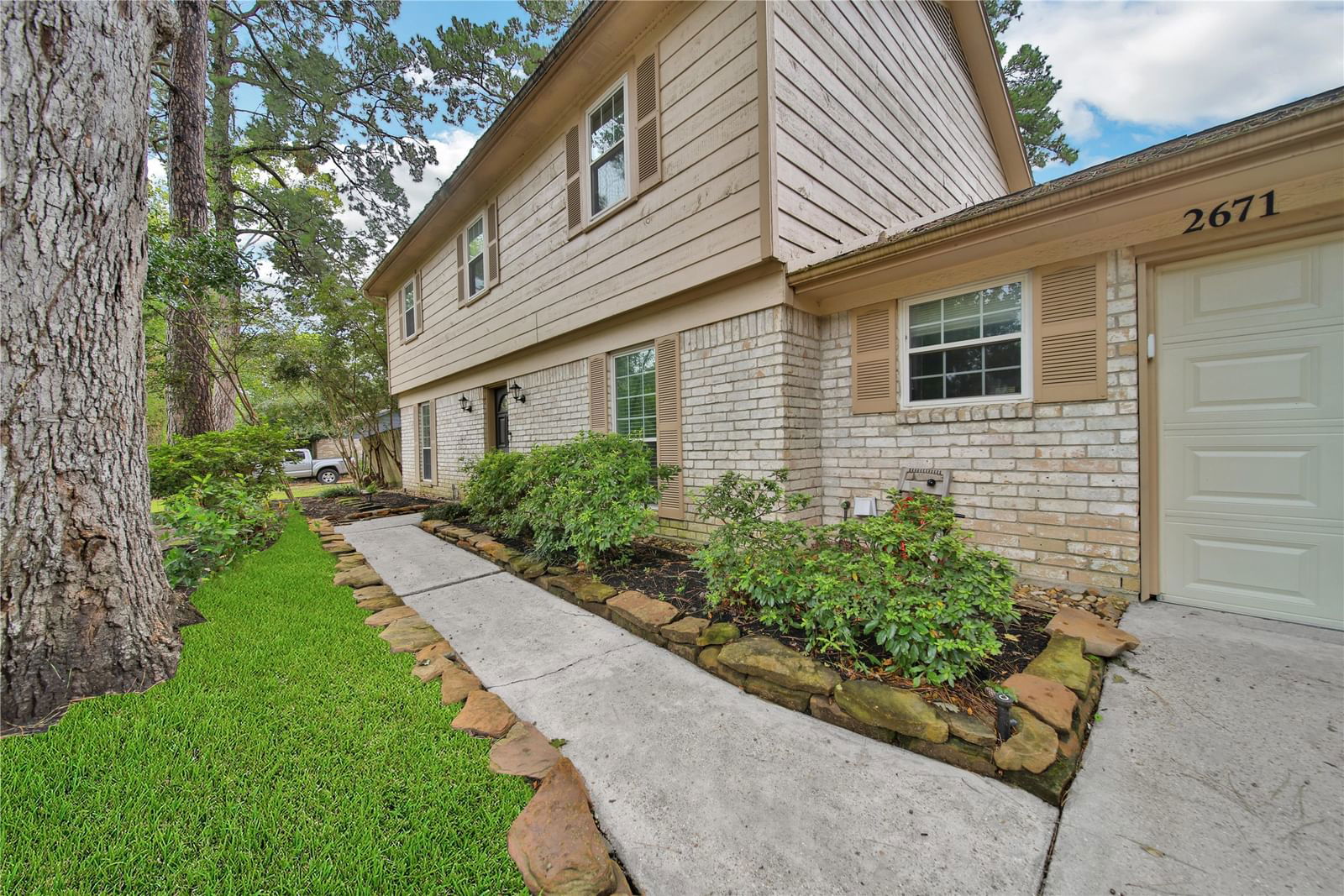 Real estate property located at 2671 Woodloch, Montgomery, Whispering Oaks, Woodloch, TX, US